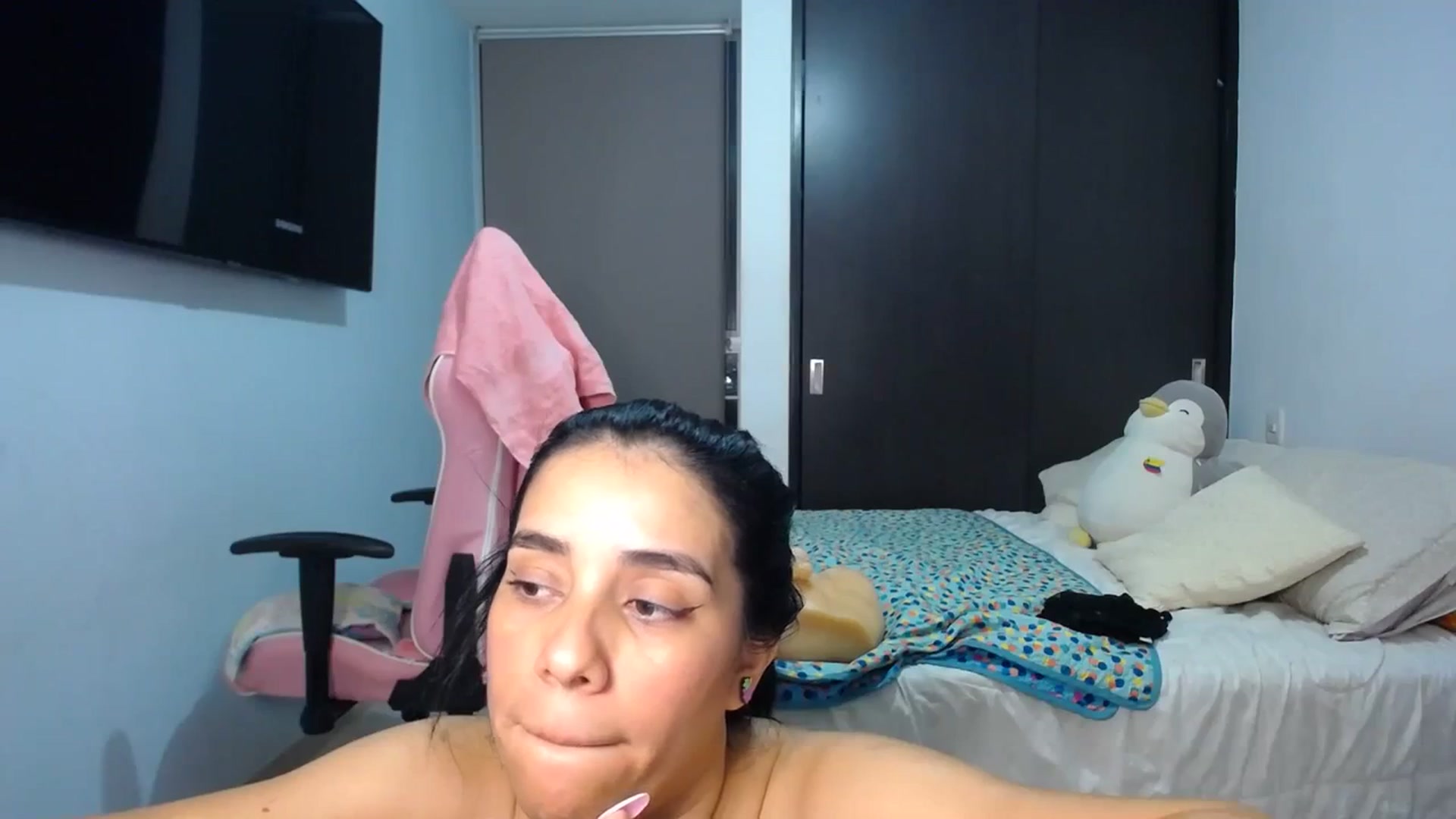 Gallery image thumbnail from InnocentJen's myfreecams stream on, 12/28/2023, 23:30 image 17 of 20