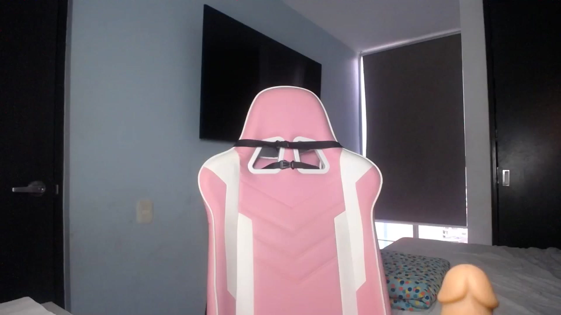 Gallery image thumbnail from InnocentJen's myfreecams stream on, 01/11/2024, 23:15 image 1 of 20
