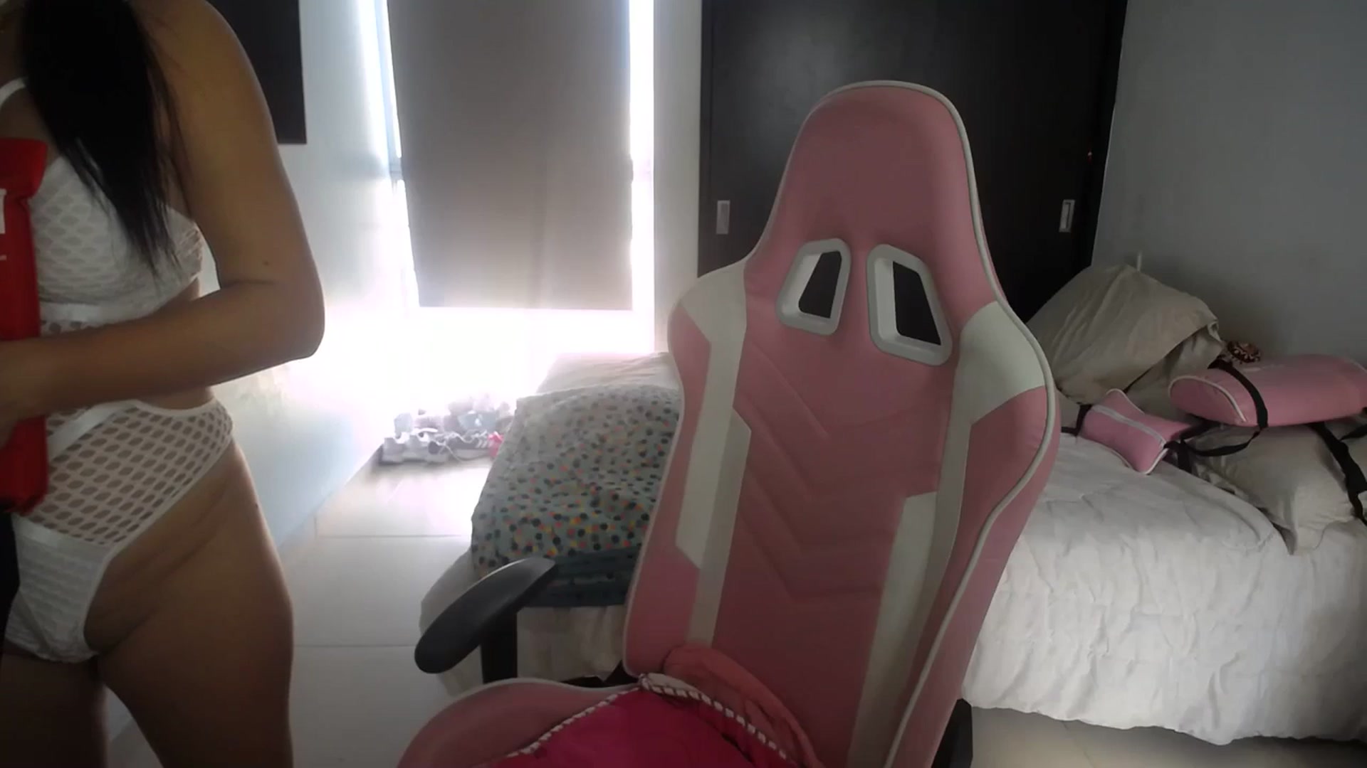 Gallery image thumbnail from InnocentJen's myfreecams stream on, 01/16/2024, 20:41 image 6 of 20