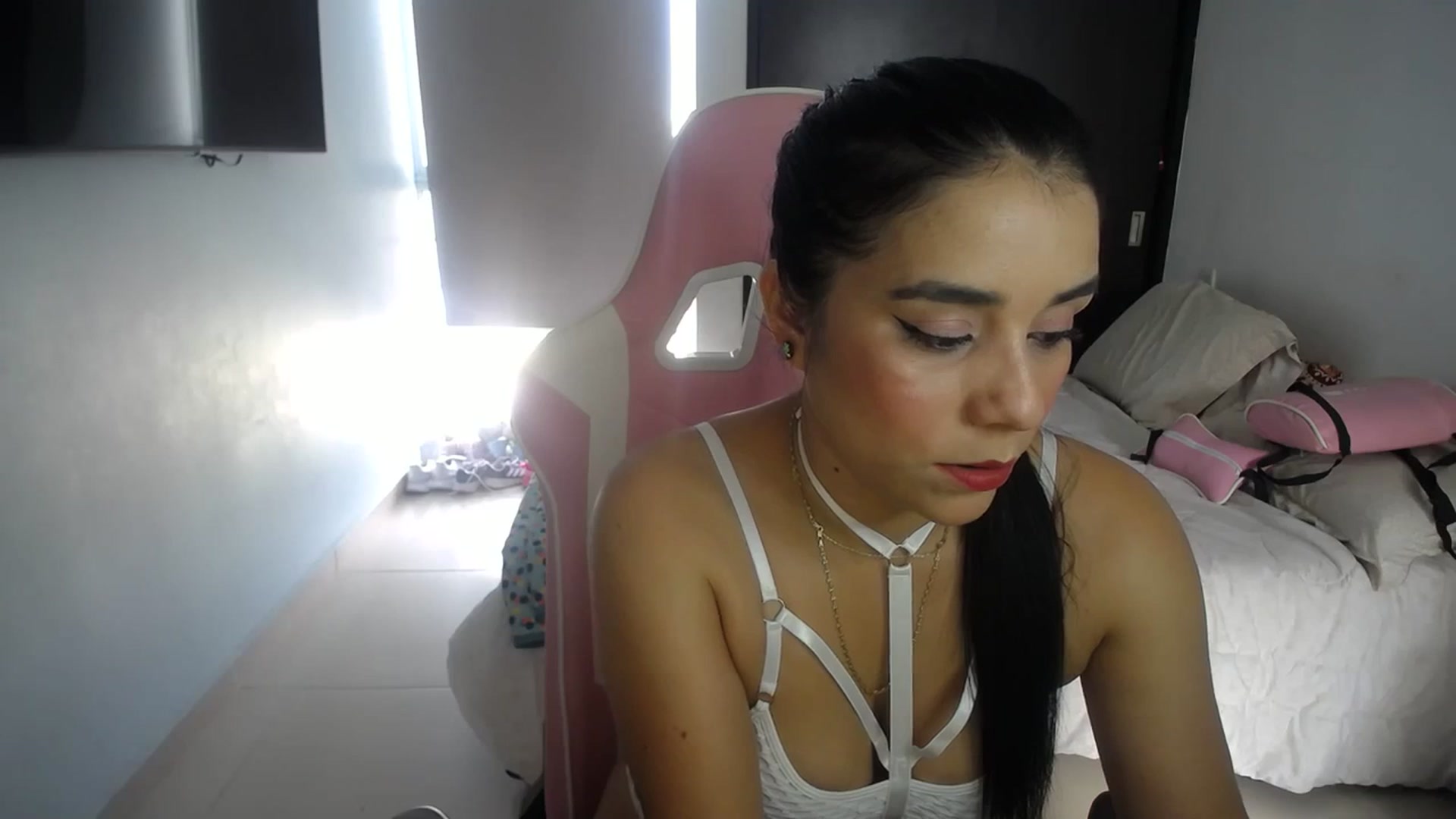 Gallery image thumbnail from InnocentJen's myfreecams stream on, 01/16/2024, 20:41 image 8 of 20