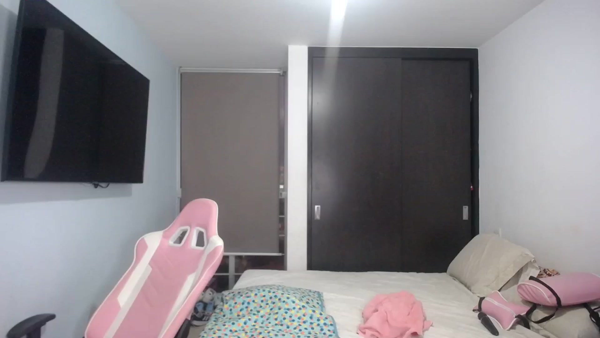 Gallery image thumbnail from InnocentJen's myfreecams stream on, 01/16/2024, 23:39 image 3 of 20