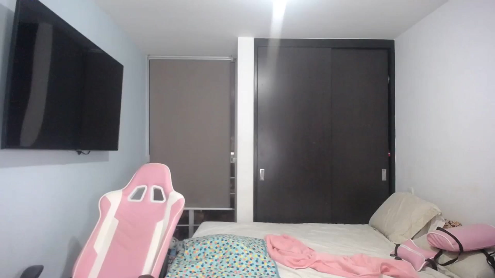 Gallery image thumbnail from InnocentJen's myfreecams stream on, 01/16/2024, 23:39 image 5 of 20
