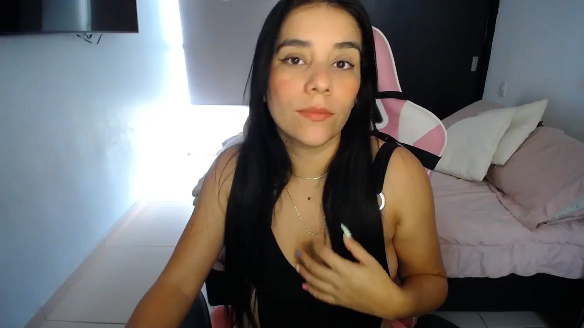 Gallery image thumbnail from InnocentJen's myfreecams stream on, 02/26/2024, 14:12 image 8 of 20