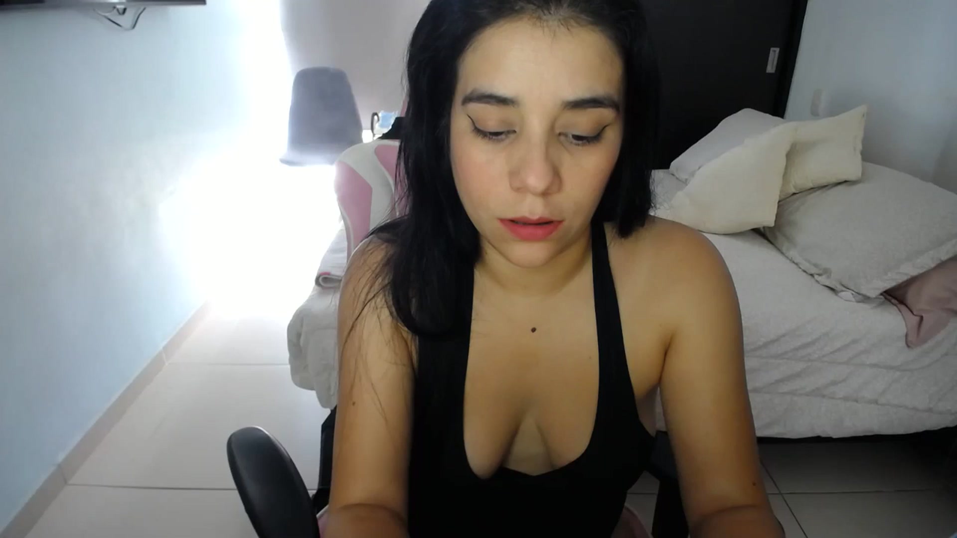 Gallery image thumbnail from InnocentJen's myfreecams stream on, 03/03/2024, 17:01 image 7 of 20