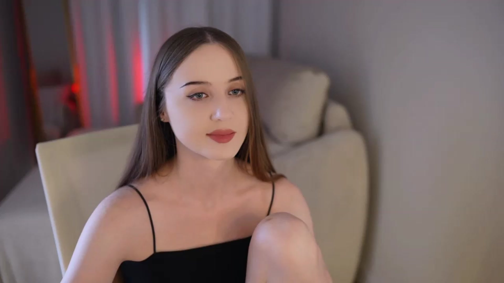 Gallery image thumbnail from InnocentS0ul's myfreecams stream on, 08/04/2026, 07:43 image 16 of 20
