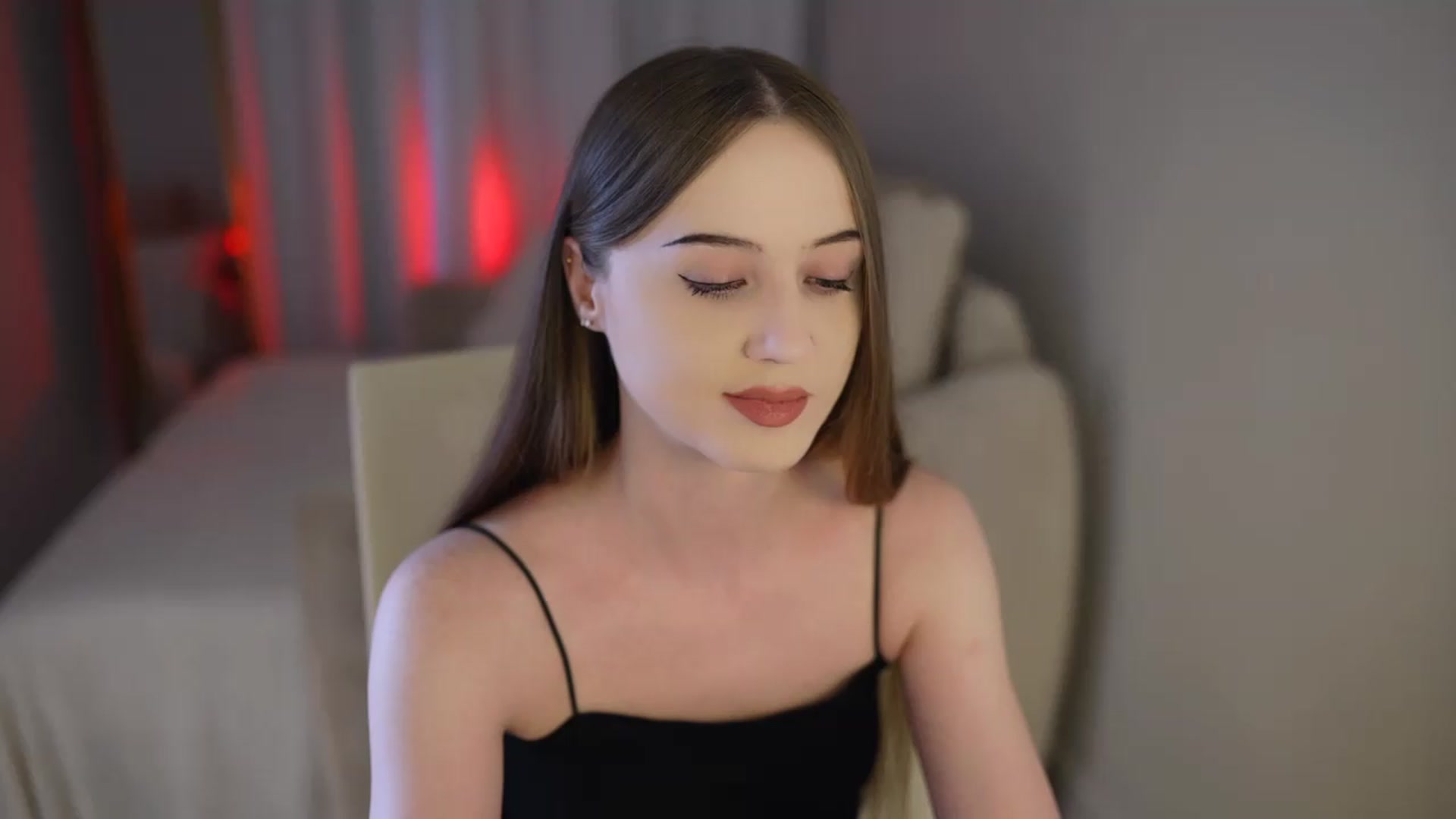 Gallery image thumbnail from InnocentS0ul's myfreecams stream on, 08/04/2026, 11:51 image 10 of 20