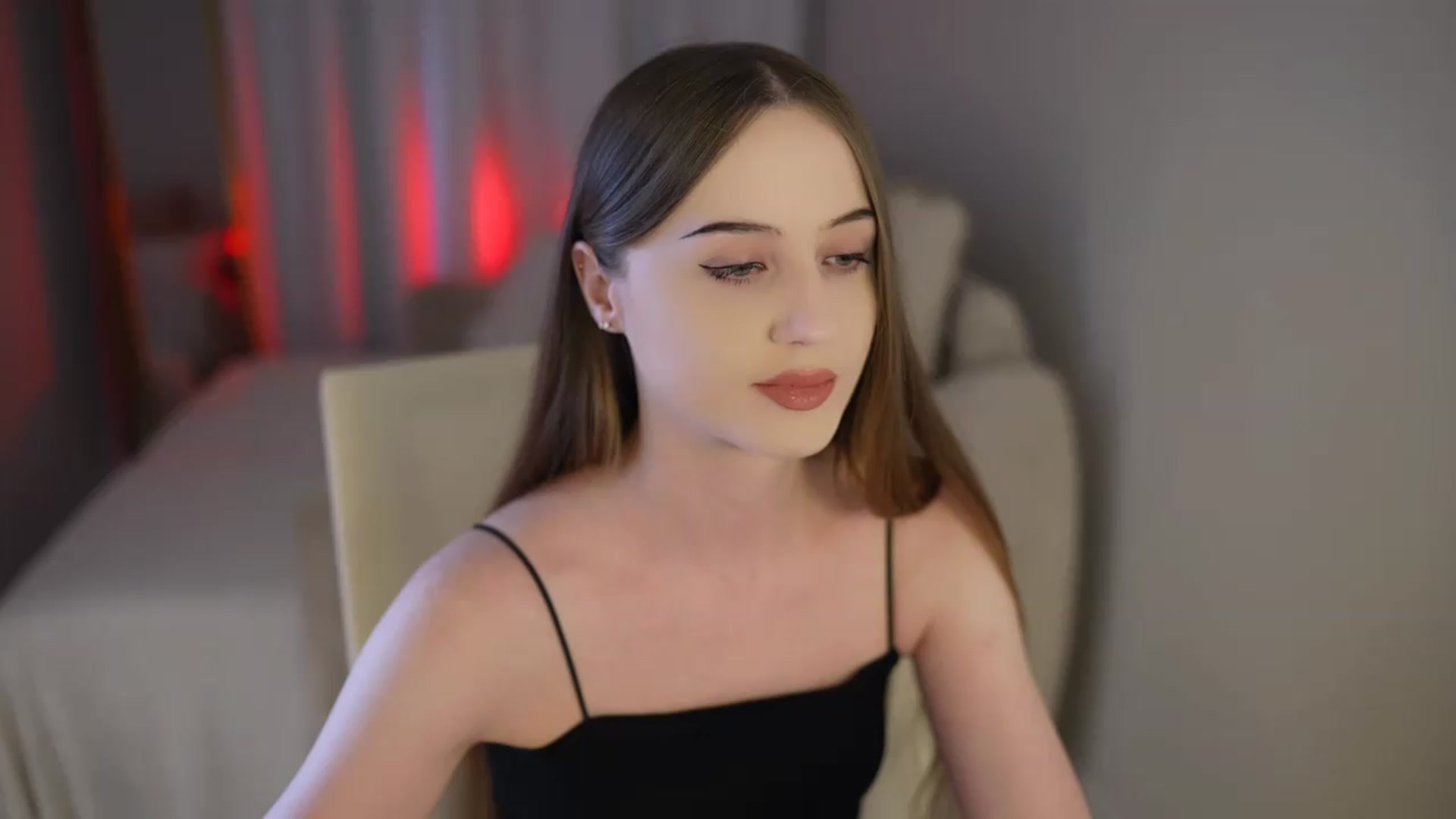 Gallery image thumbnail from InnocentS0ul's myfreecams stream on, 08/04/2026, 11:51 image 6 of 20