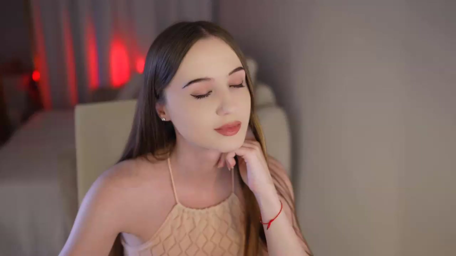 Gallery image thumbnail from InnocentS0ul's myfreecams stream on, 08/17/2026, 15:47 image 14 of 20