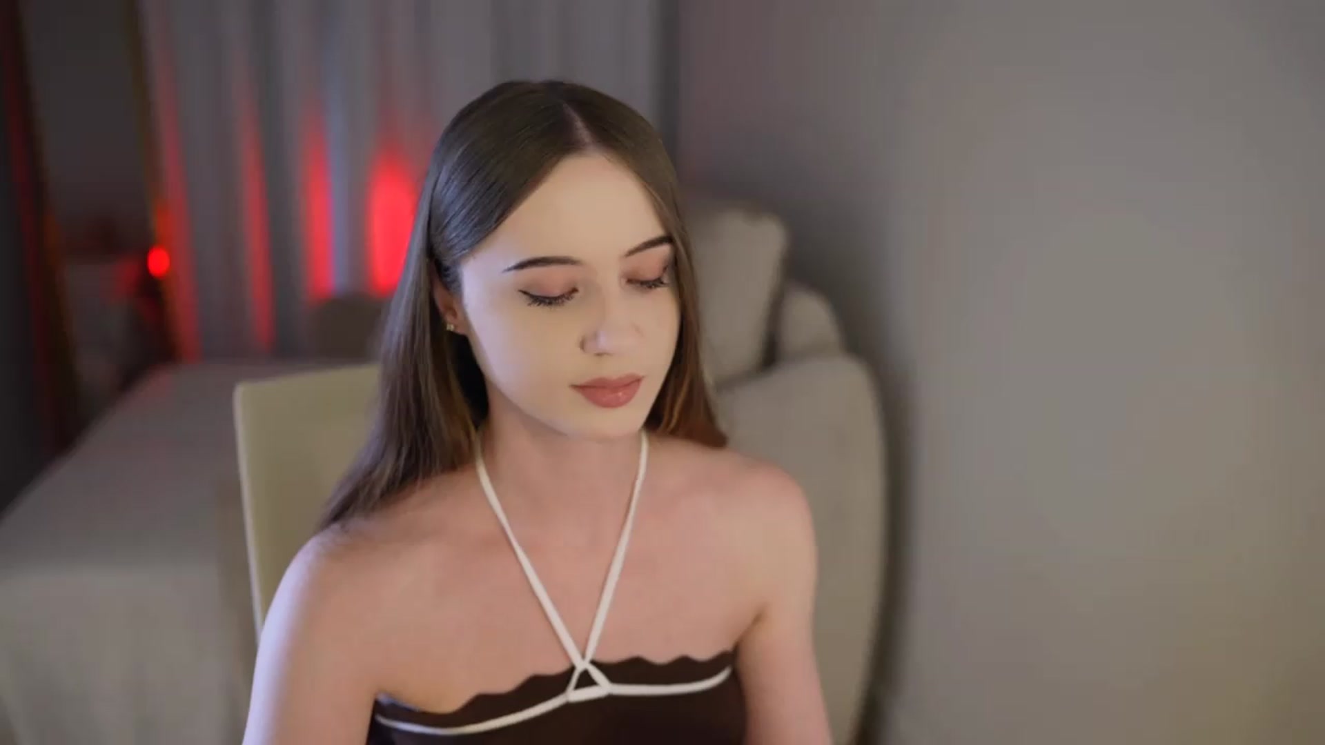 Gallery image thumbnail from InnocentS0ul's myfreecams stream on, 08/19/2026, 13:33 image 12 of 20