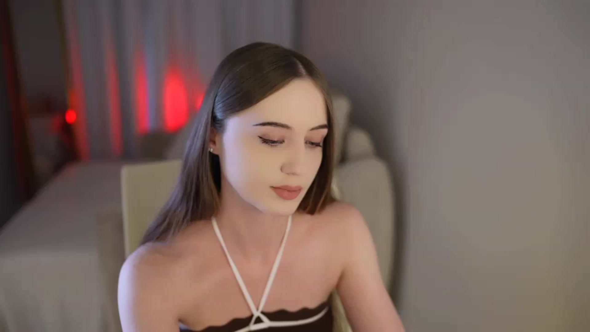 Gallery image thumbnail from InnocentS0ul's myfreecams stream on, 08/19/2026, 13:33 image 15 of 20