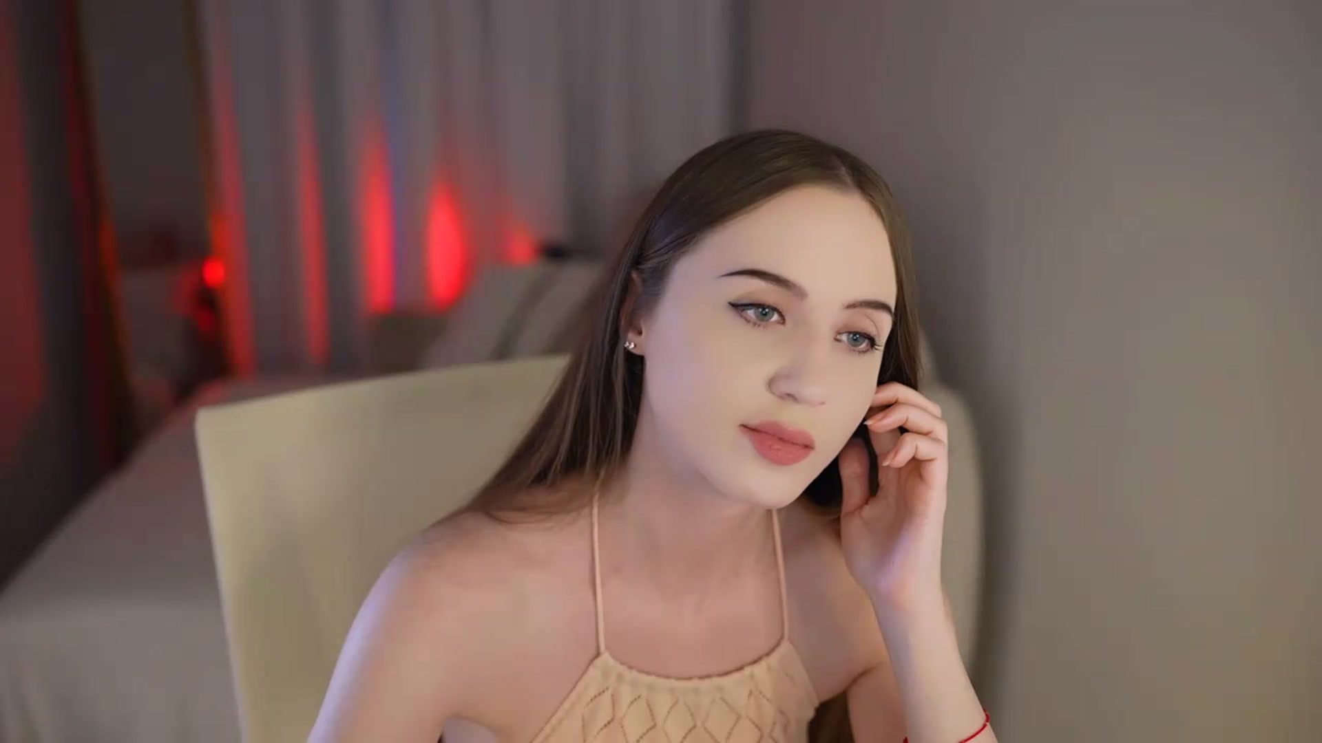 Gallery image thumbnail from InnocentSoul's myfreecams stream on, 08/03/2026, 15:59 image 17 of 20