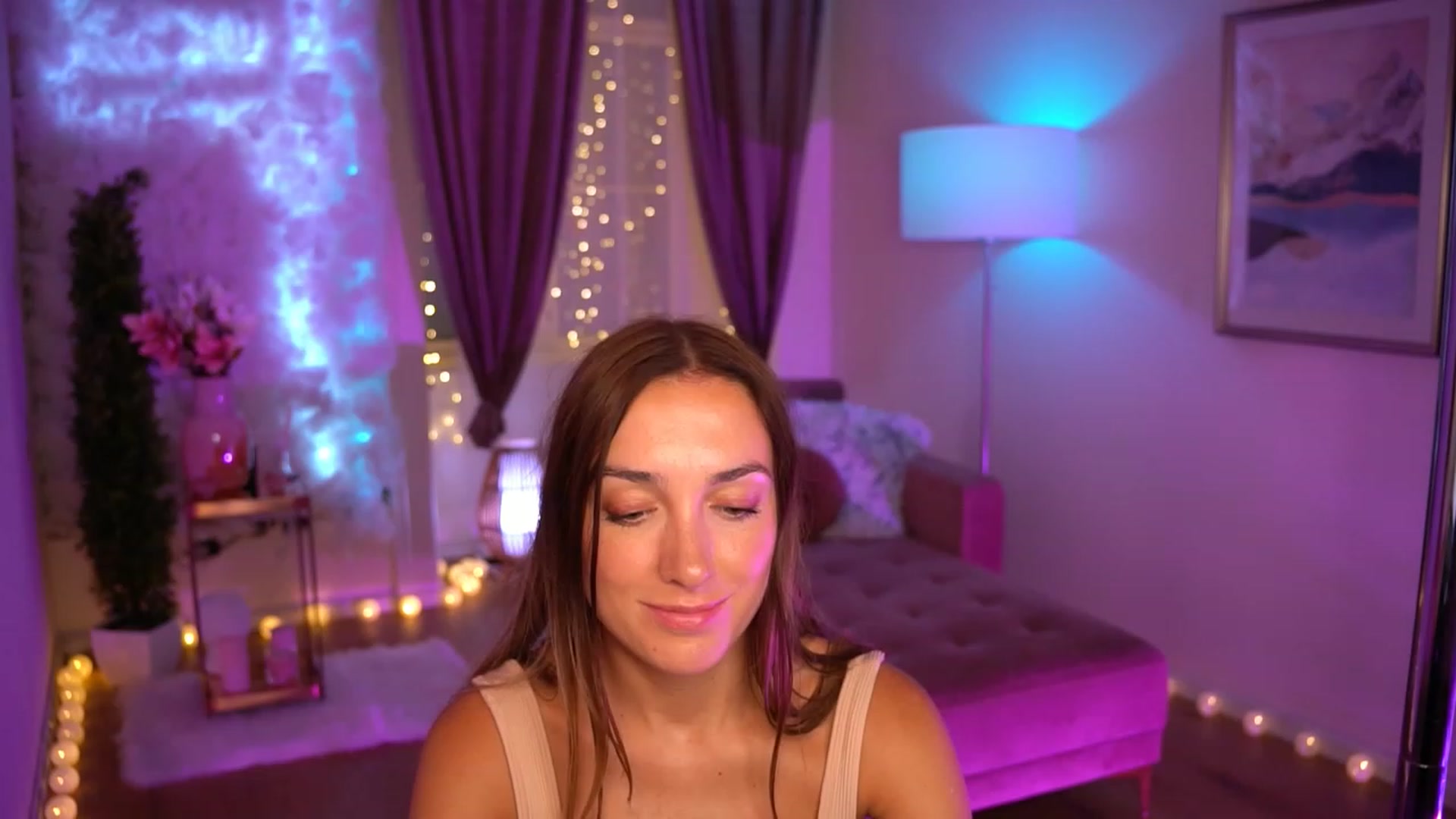 Gallery image thumbnail from Innocent_Lea's myfreecams stream on, 09/24/2023, 18:47 image 2 of 20