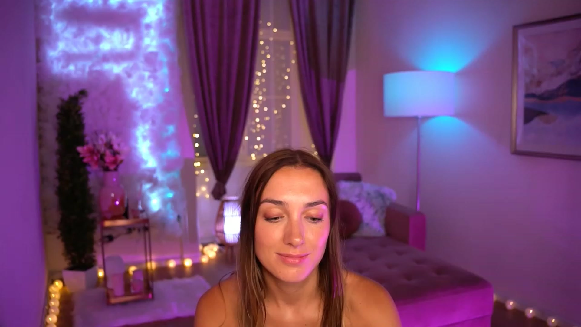 Gallery image thumbnail from Innocent_Lea's myfreecams stream on, 09/24/2023, 18:47 image 18 of 20