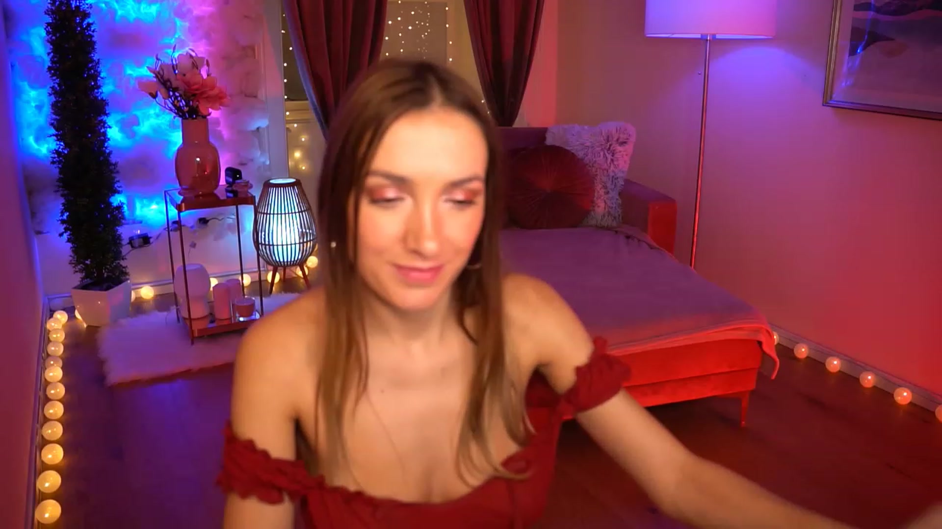 Gallery image thumbnail from Innocent_Lea's myfreecams stream on, 11/22/2023, 20:21 image 13 of 20