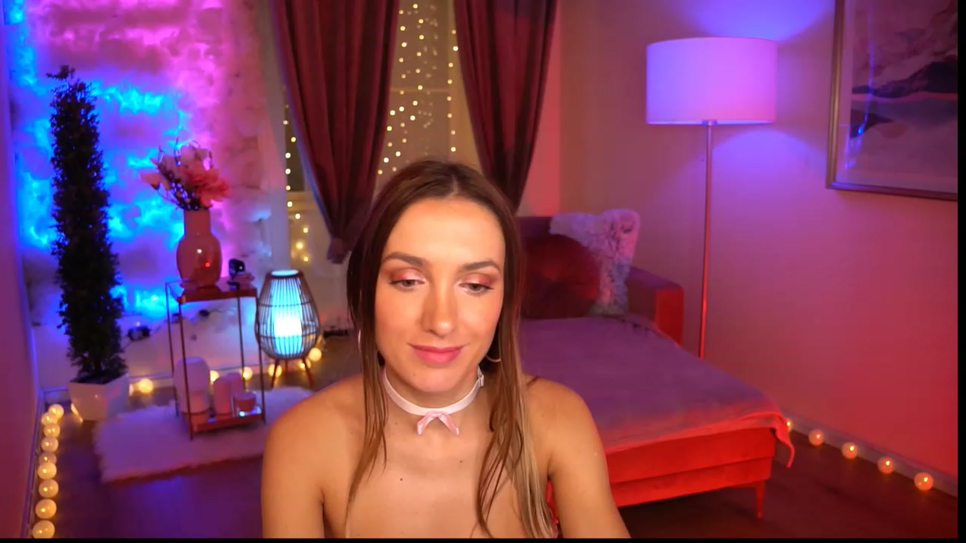 Gallery image thumbnail from Innocent_Lea's myfreecams stream on, 11/22/2023, 23:05 image 16 of 20