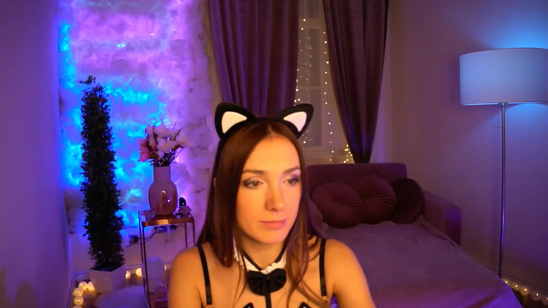 Gallery image thumbnail from Innocent_Lea's myfreecams stream on, 12/26/2023, 20:20 image 17 of 20