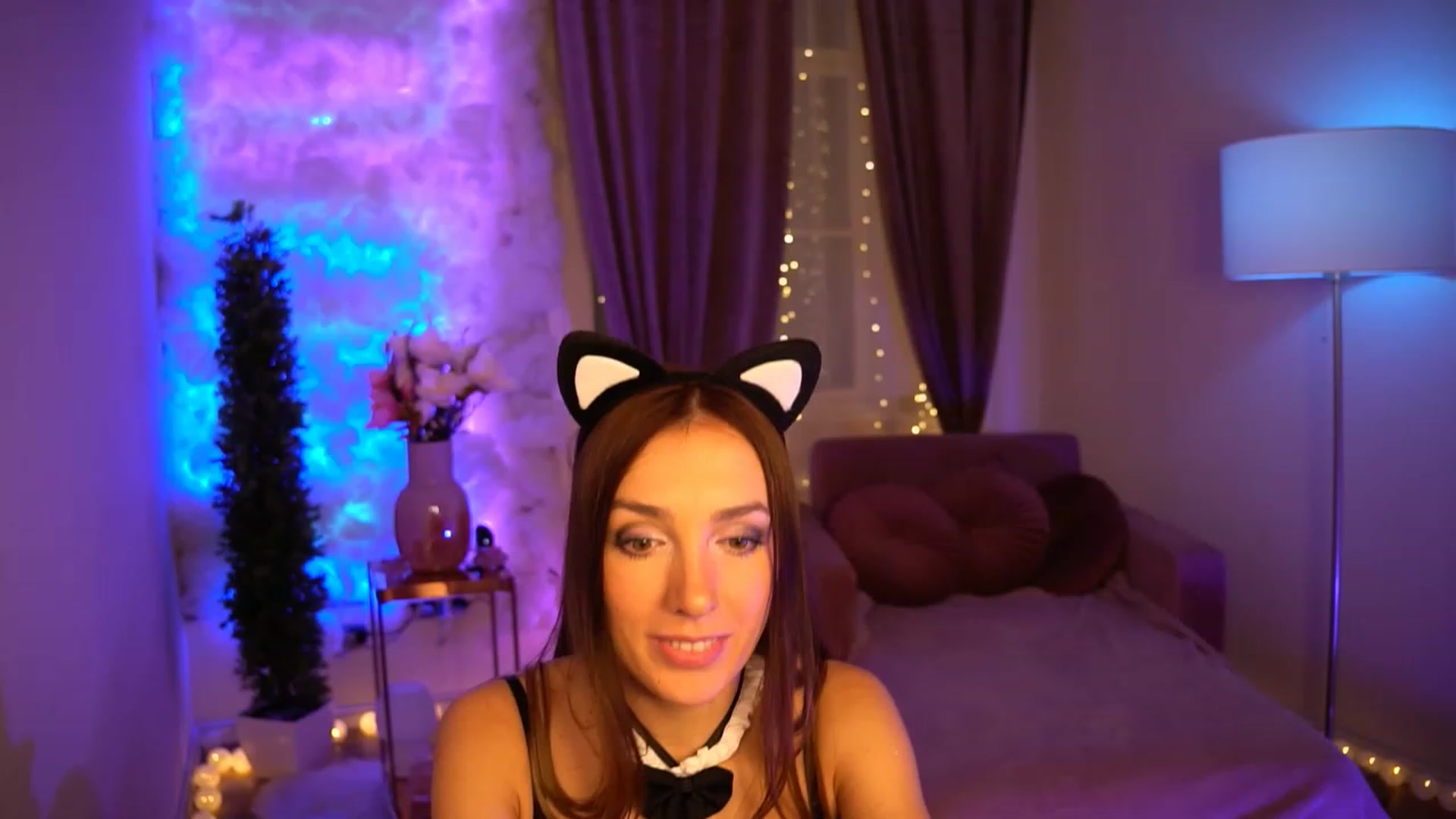 Gallery image thumbnail from Innocent_Lea's myfreecams stream on, 12/26/2023, 20:20 image 19 of 20