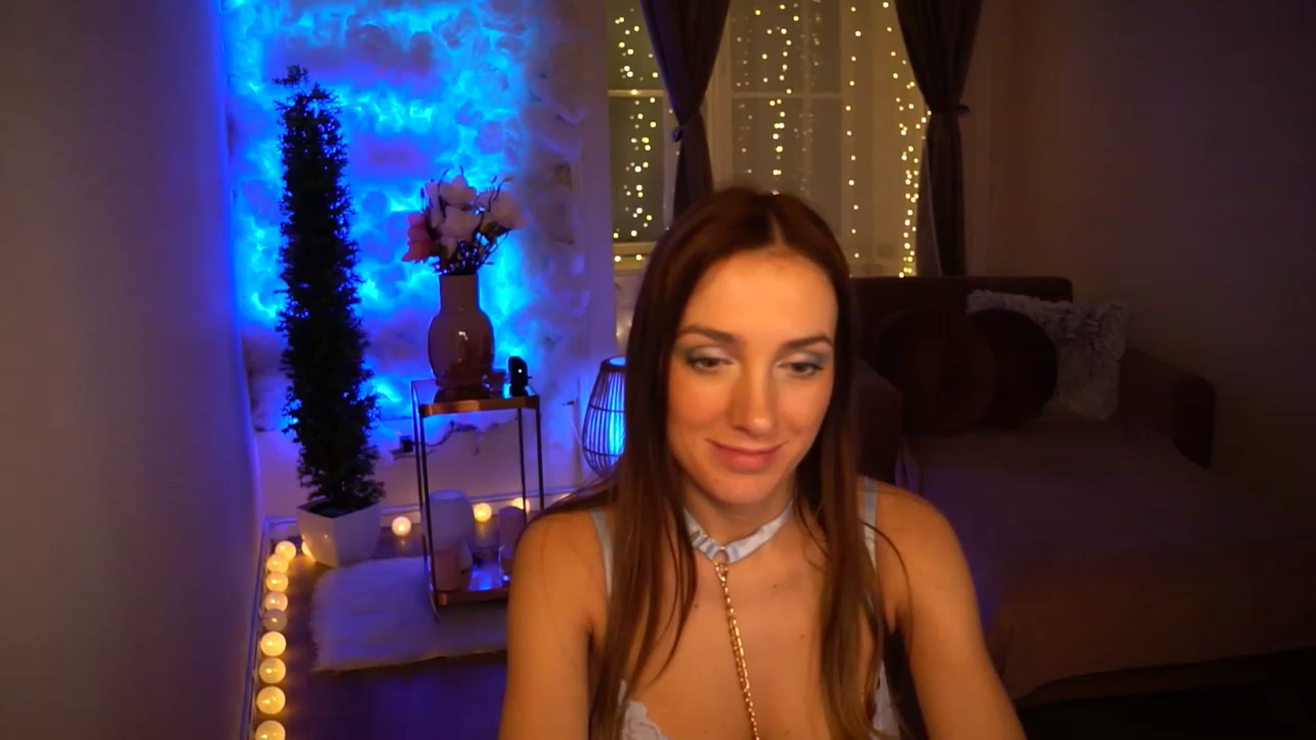 Gallery image thumbnail from Innocent_Lea's myfreecams stream on, 01/06/2024, 24:08 image 11 of 20