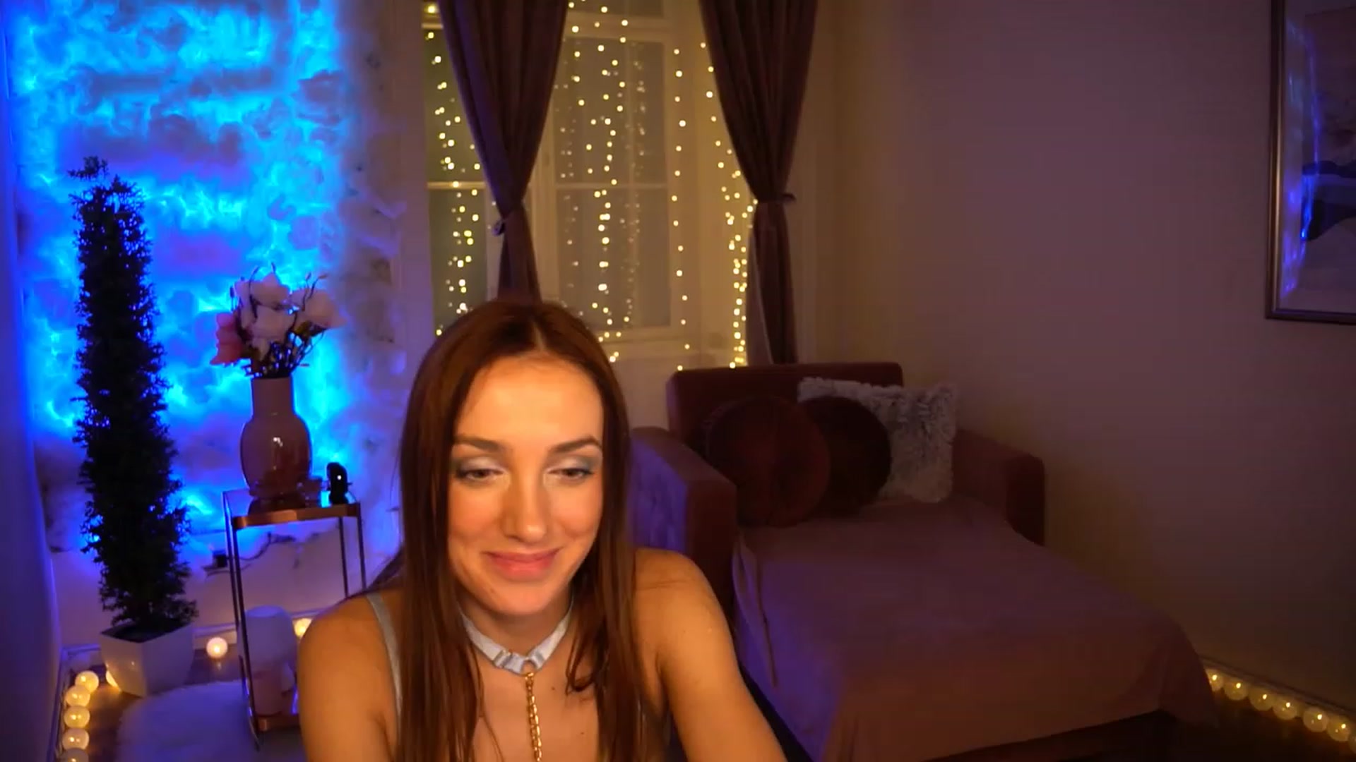 Gallery image thumbnail from Innocent_Lea's myfreecams stream on, 01/06/2024, 24:08 image 17 of 20