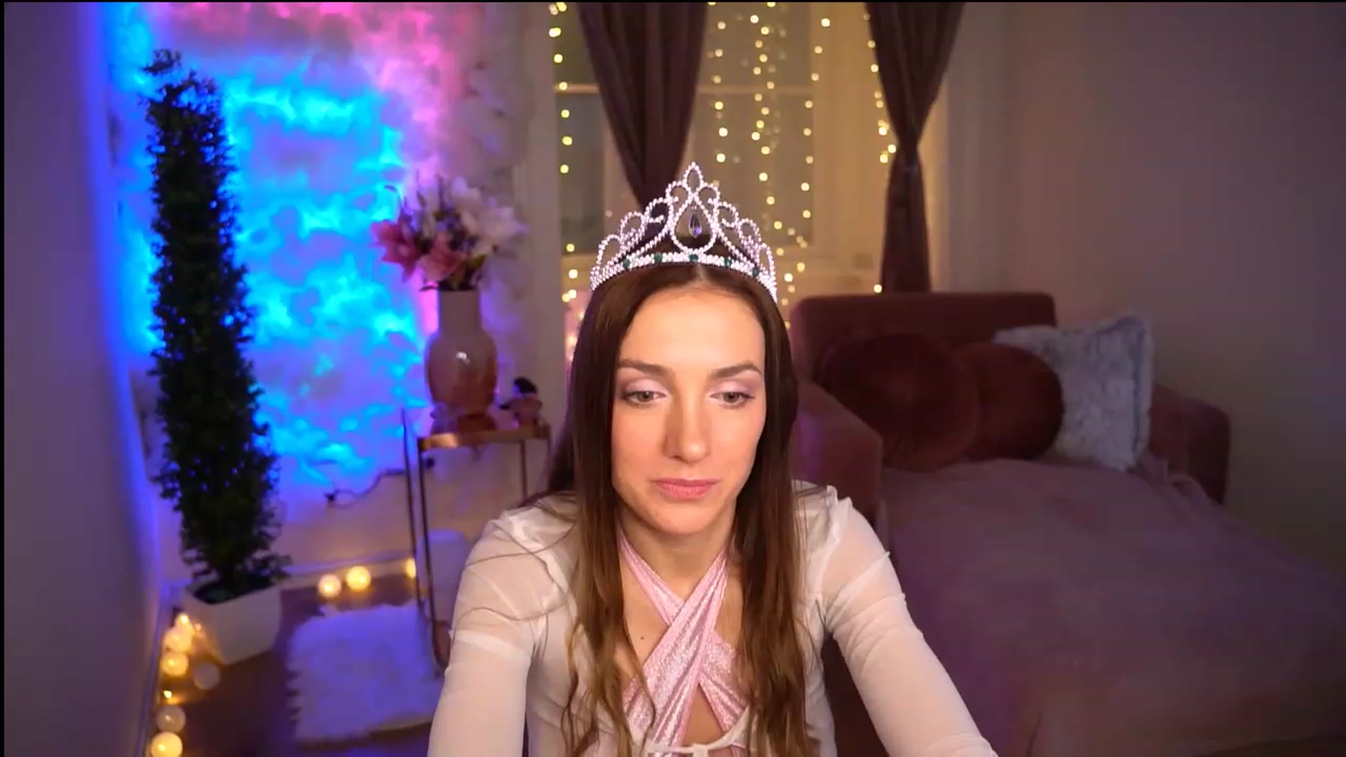 Gallery image thumbnail from Innocent_Lea's myfreecams stream on, 01/12/2024, 20:50 image 13 of 20