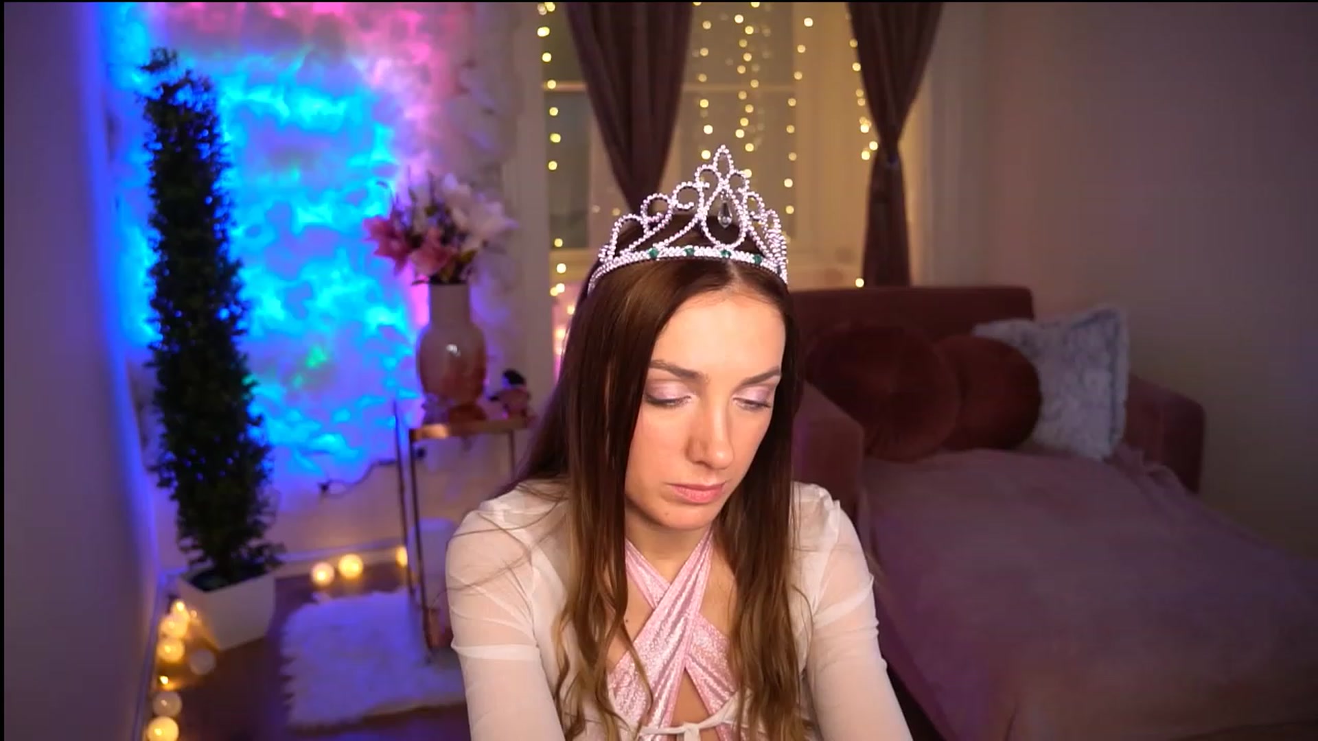 Gallery image thumbnail from Innocent_Lea's myfreecams stream on, 01/12/2024, 20:50 image 12 of 20