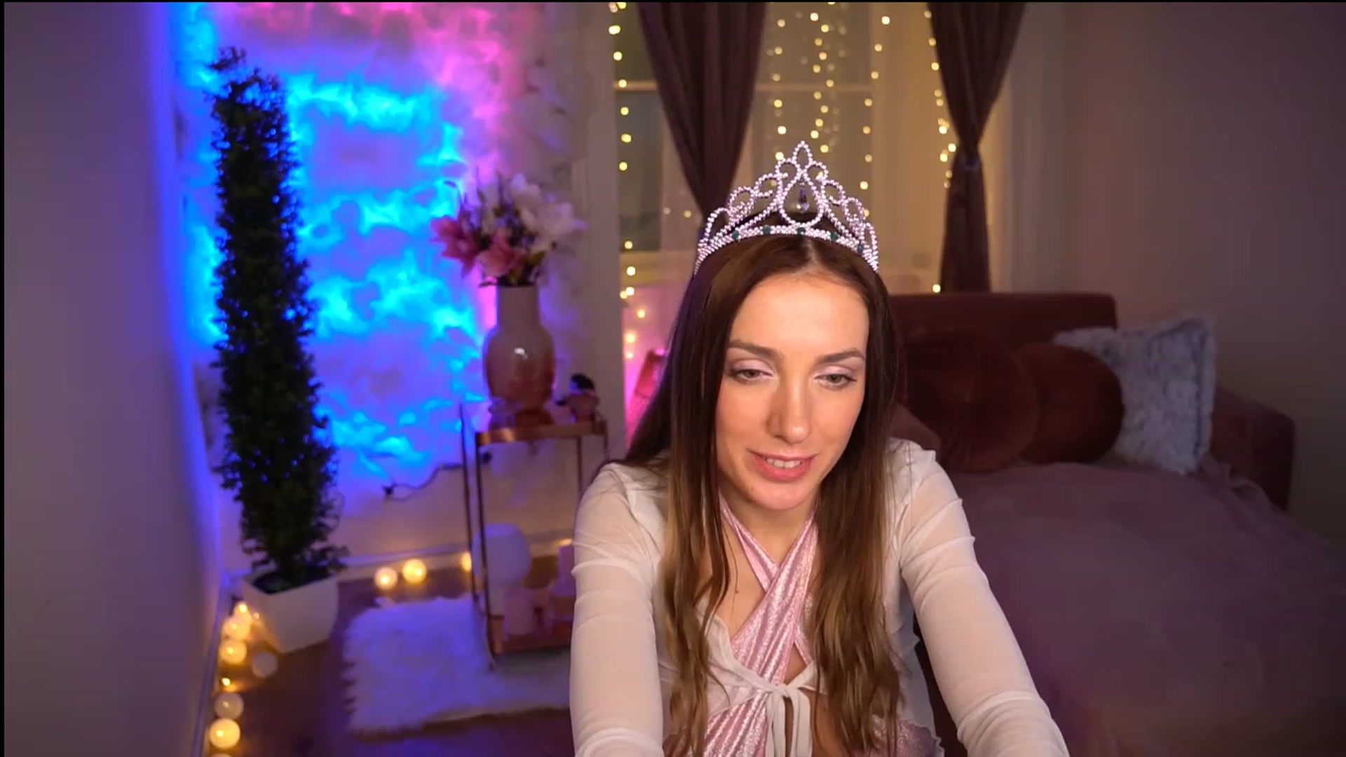 Gallery image thumbnail from Innocent_Lea's myfreecams stream on, 01/12/2024, 22:18 image 19 of 20