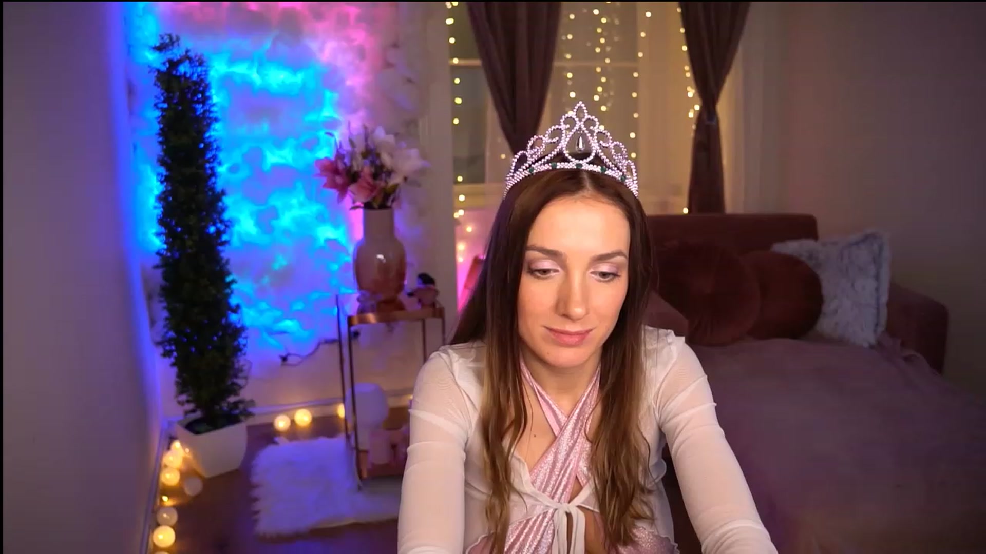 Gallery image thumbnail from Innocent_Lea's myfreecams stream on, 01/12/2024, 22:18 image 16 of 20