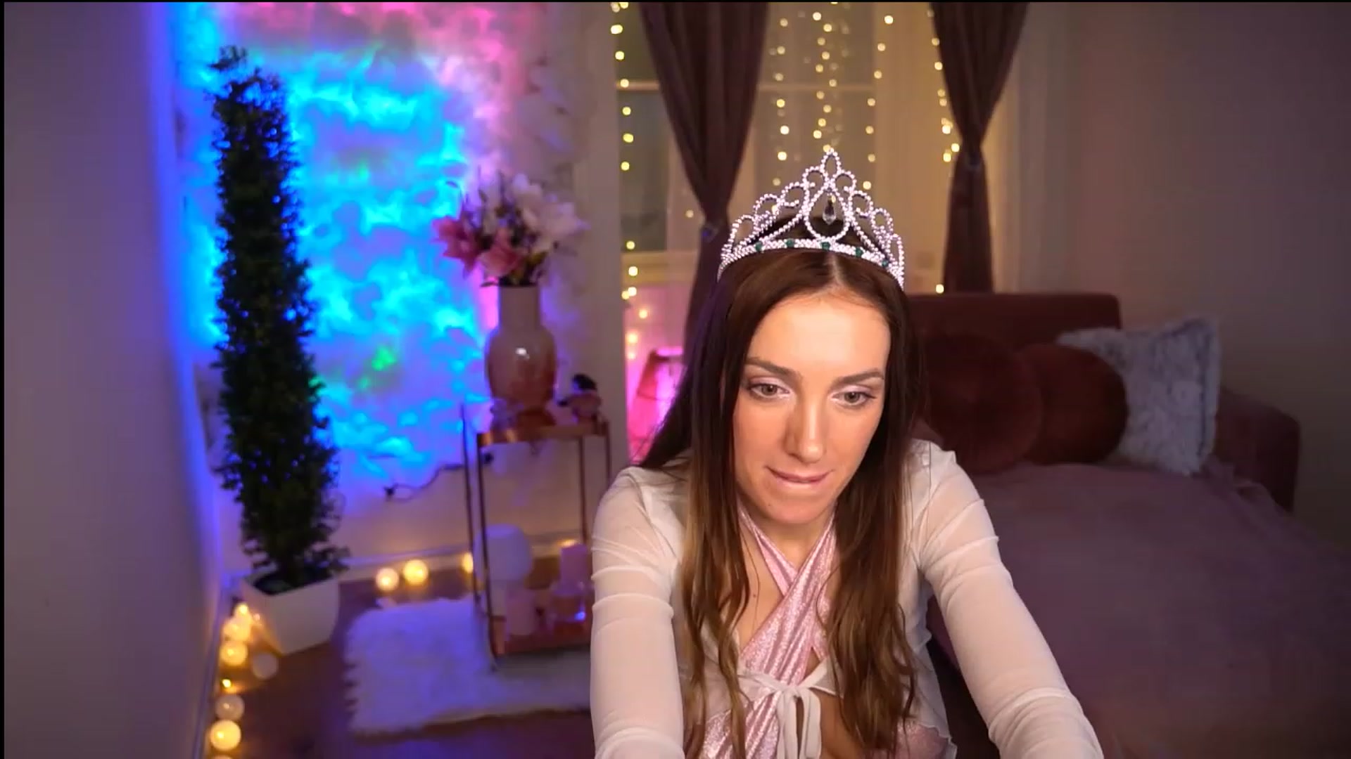 Gallery image thumbnail from Innocent_Lea's myfreecams stream on, 01/12/2024, 22:18 image 17 of 20