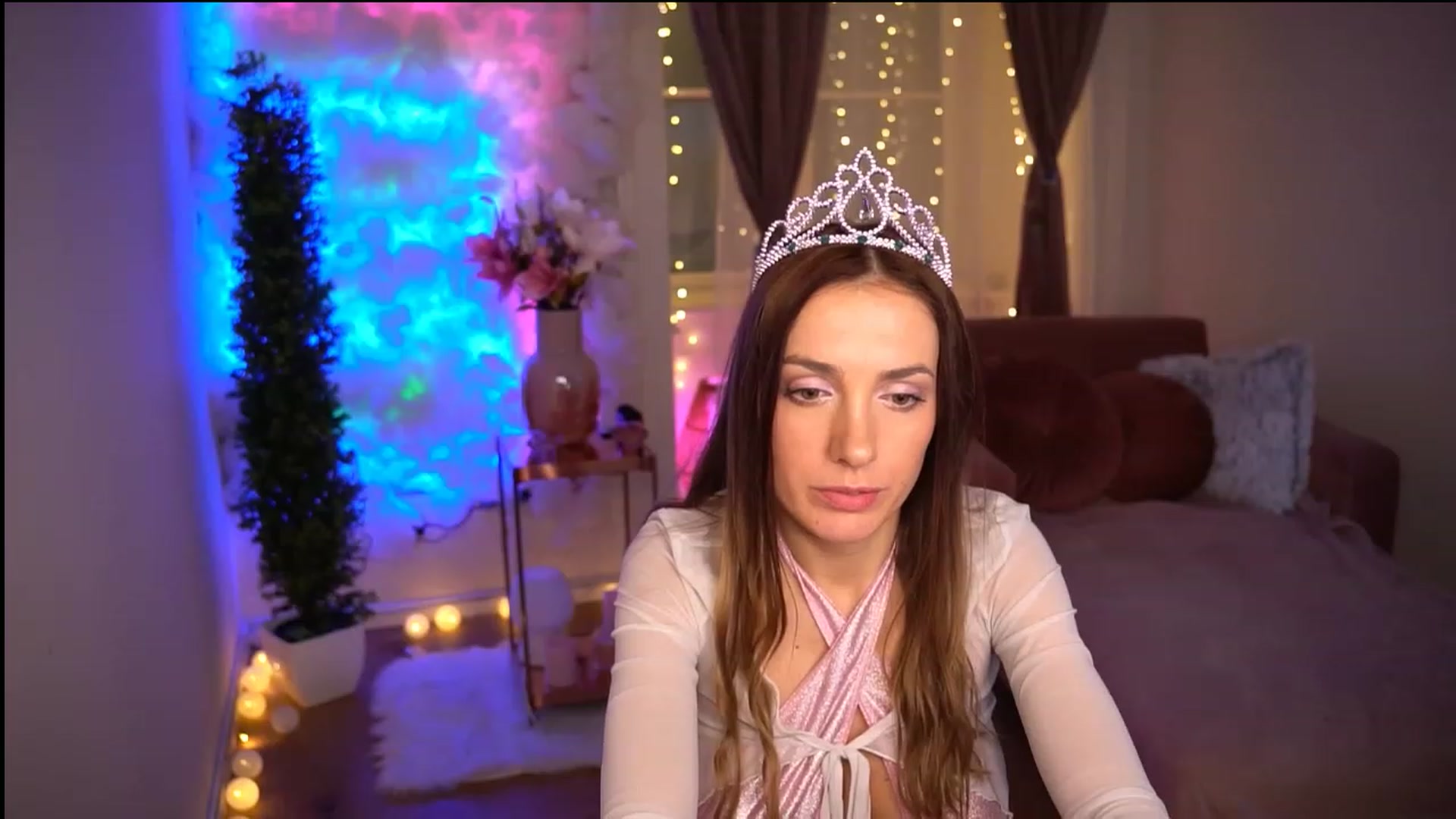Gallery image thumbnail from Innocent_Lea's myfreecams stream on, 01/12/2024, 22:18 image 18 of 20