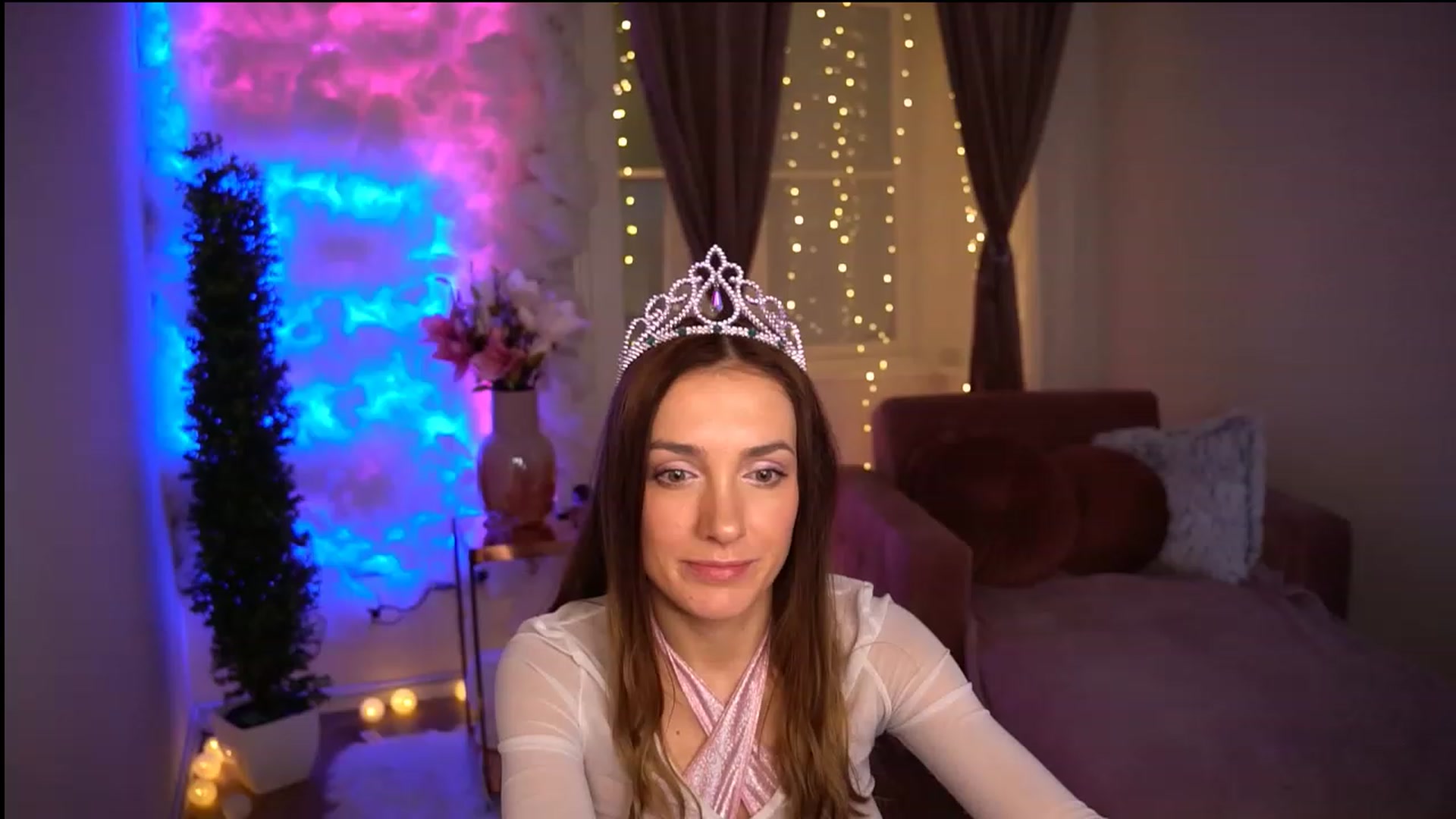 Gallery image thumbnail from Innocent_Lea's myfreecams stream on, 01/12/2024, 22:18 image 3 of 20