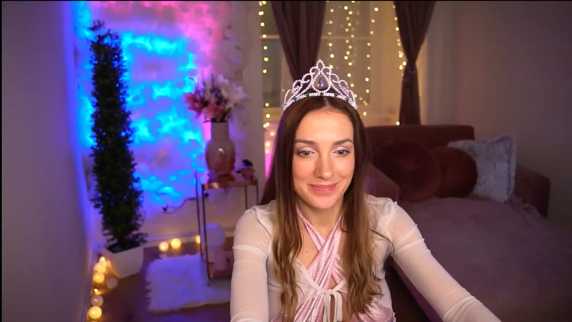 Gallery image thumbnail from Innocent_Lea's myfreecams stream on, 01/12/2024, 22:18 image 11 of 20