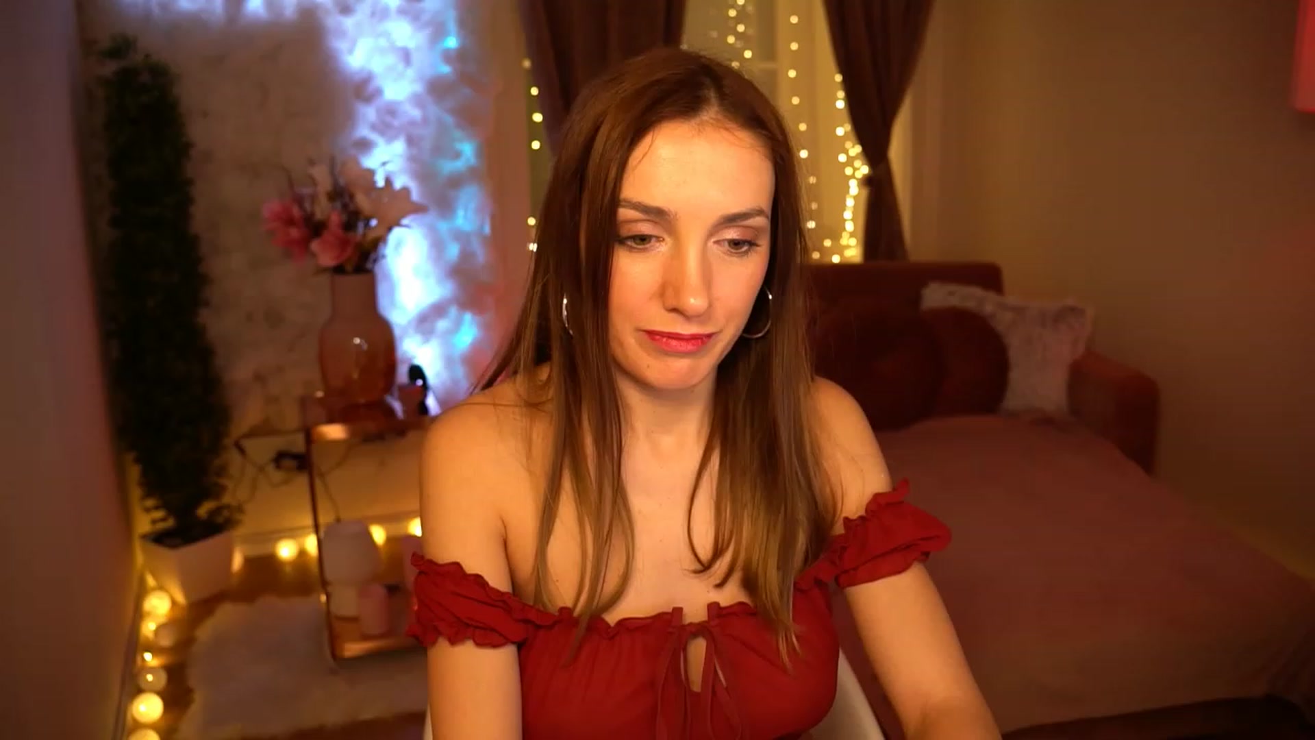 Gallery image thumbnail from Innocent_Lea's myfreecams stream on, 01/26/2024, 20:41 image 8 of 20