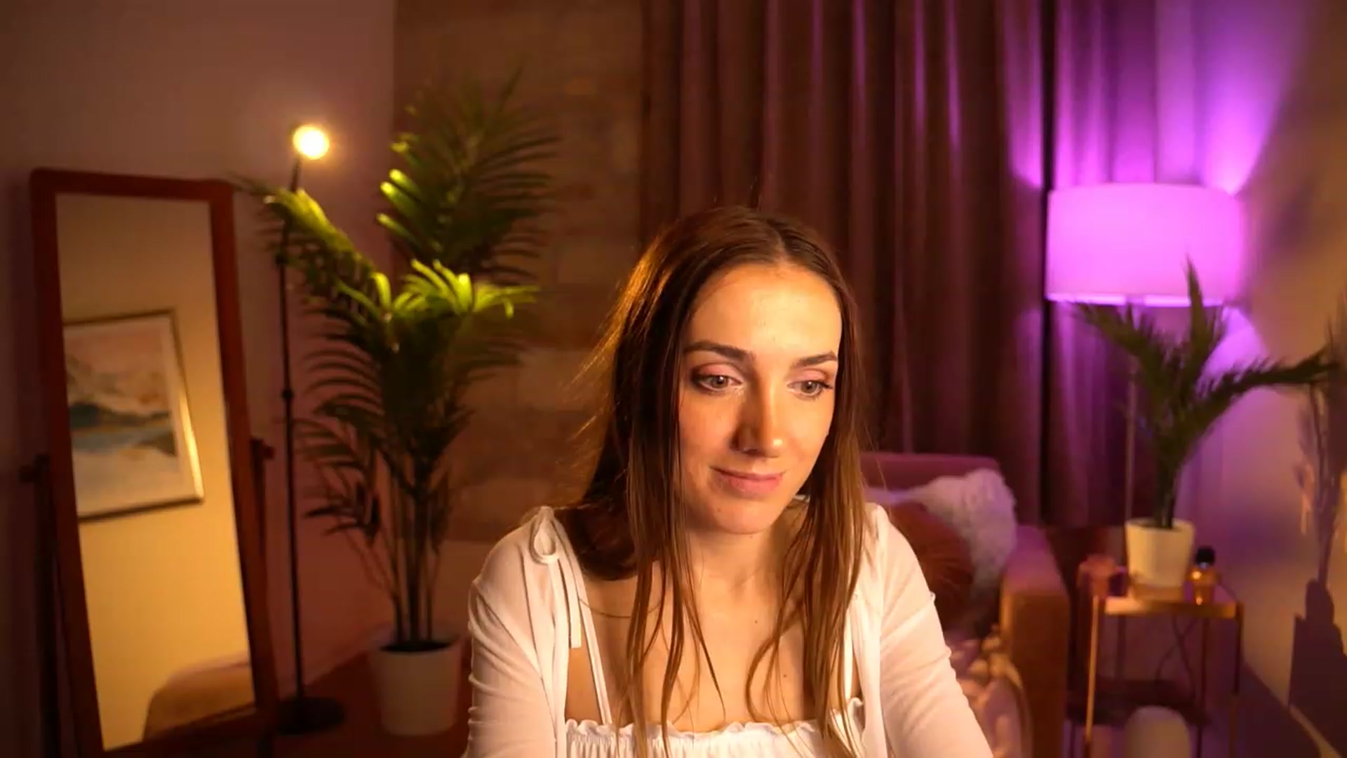 Gallery image thumbnail from Innocent_Lea's myfreecams stream on, 02/25/2024, 22:41 image 15 of 20