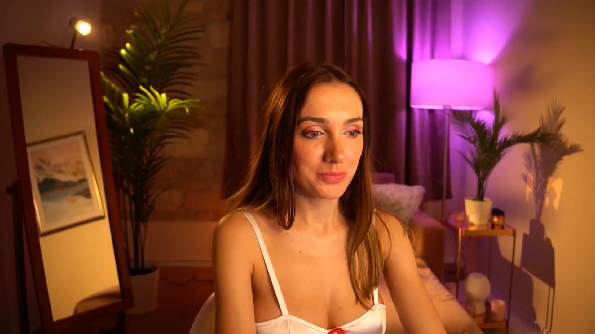 Gallery image thumbnail from Innocent_Lea's myfreecams stream on, 02/27/2024, 22:07 image 9 of 20