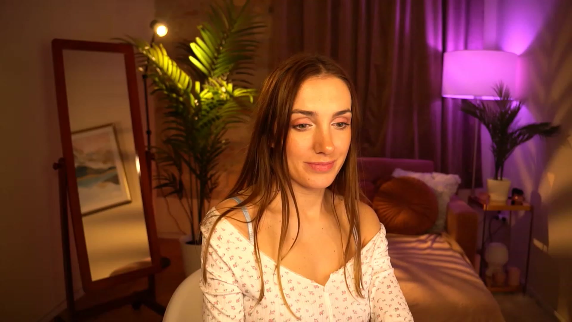 Gallery image thumbnail from Innocent_Lea's myfreecams stream on, 03/01/2024, 23:04 image 7 of 20