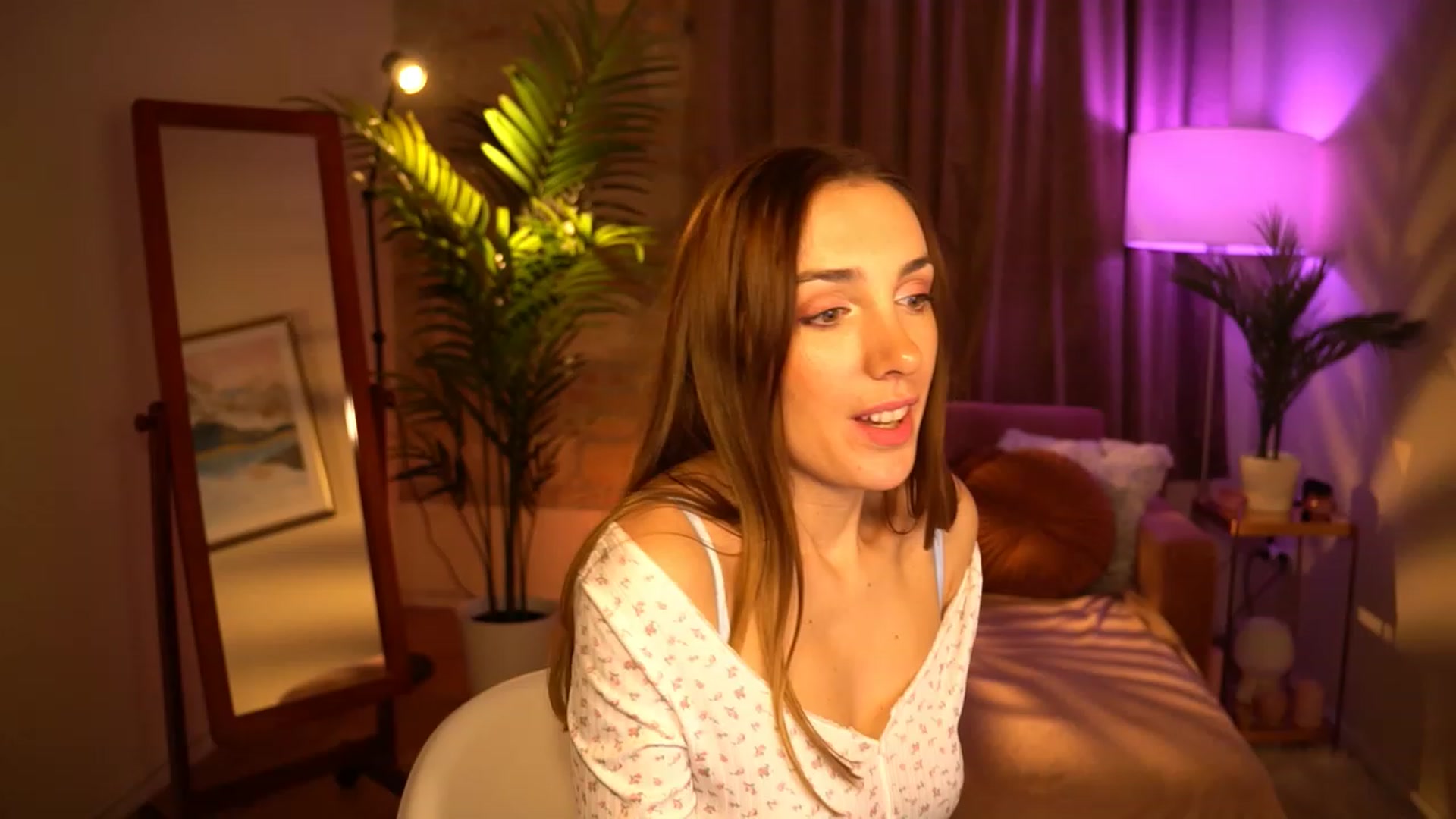Gallery image thumbnail from Innocent_Lea's myfreecams stream on, 03/01/2024, 23:04 image 5 of 20