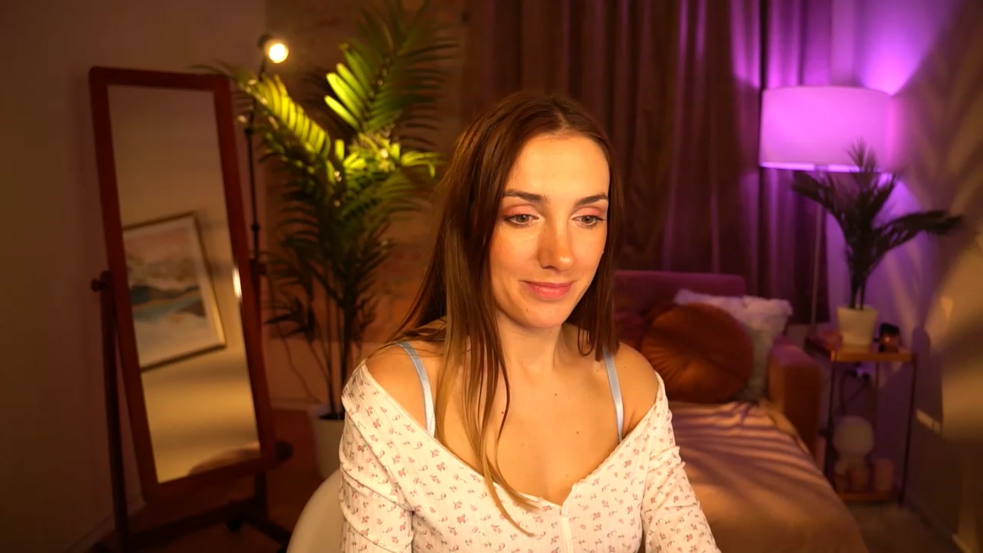 Gallery image thumbnail from Innocent_Lea's myfreecams stream on, 03/01/2024, 23:04 image 3 of 20