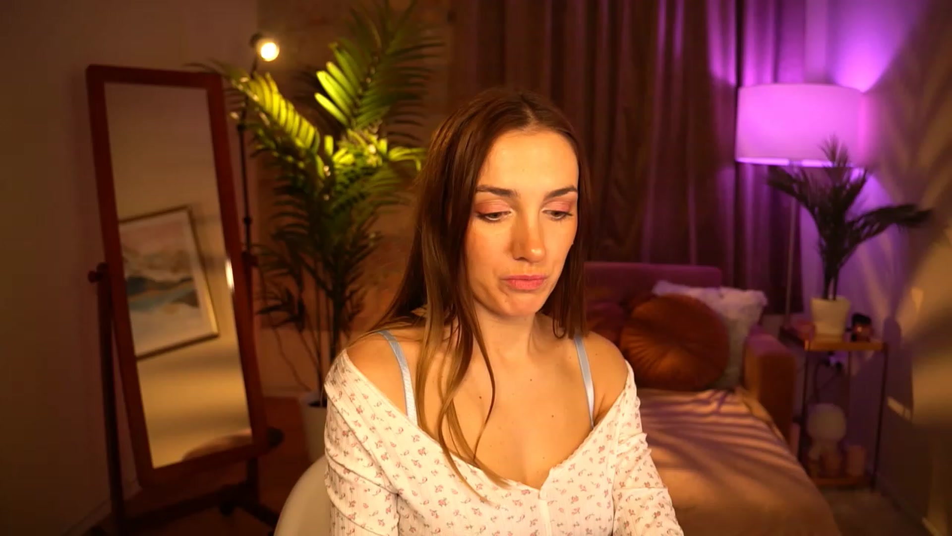 Gallery image thumbnail from Innocent_Lea's myfreecams stream on, 03/01/2024, 23:04 image 1 of 20
