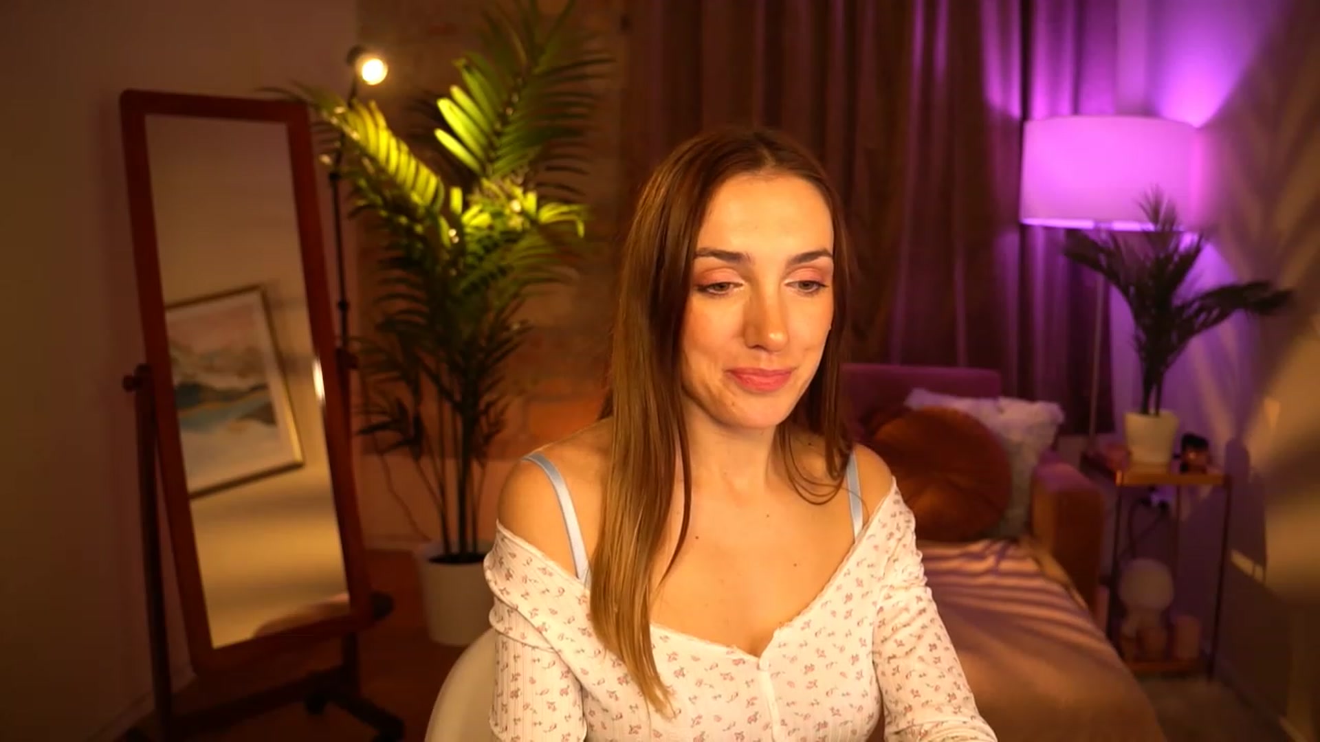 Gallery image thumbnail from Innocent_Lea's myfreecams stream on, 03/01/2024, 23:04 image 17 of 20