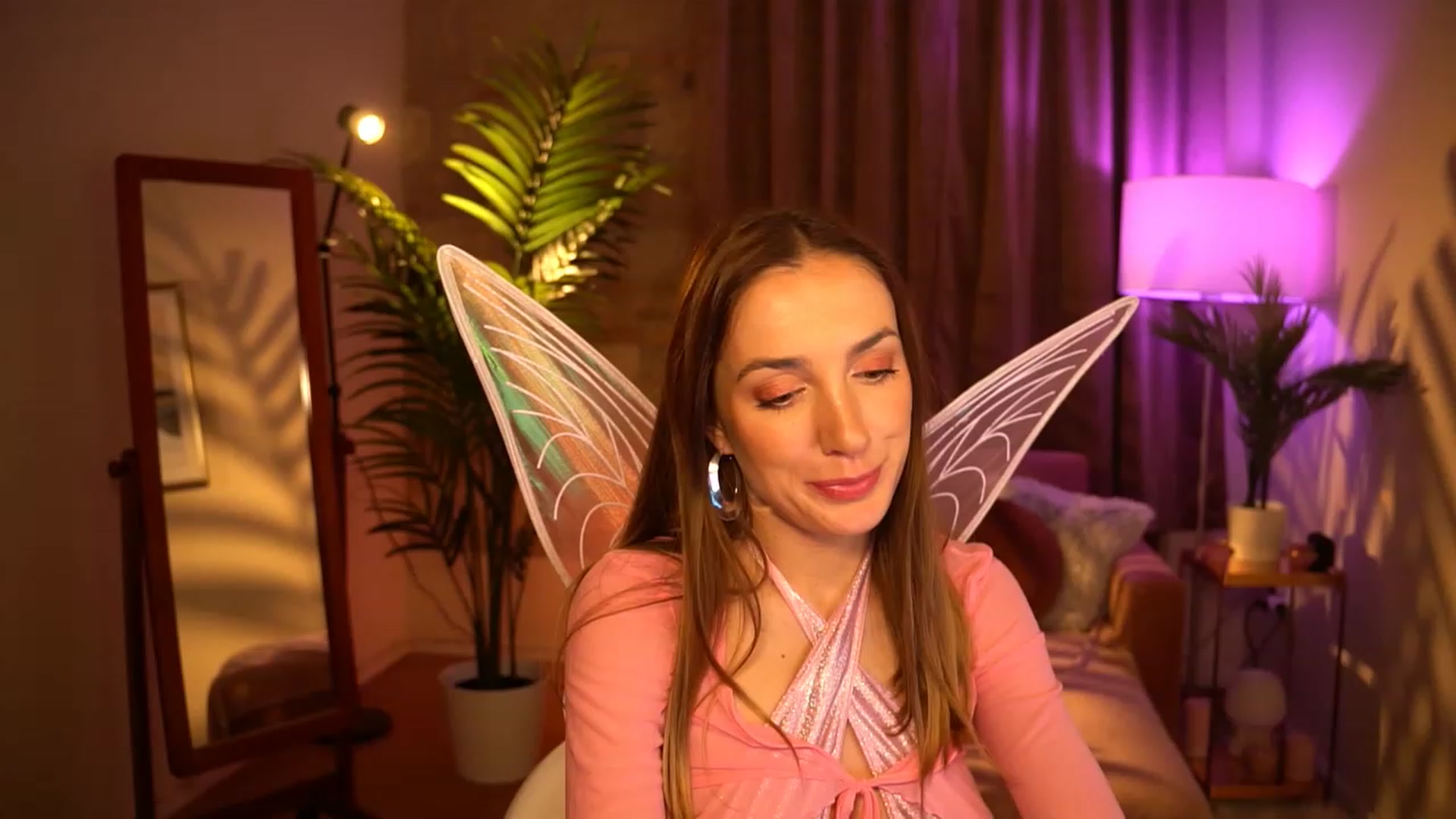 Gallery image thumbnail from Innocent_Lea's myfreecams stream on, 03/05/2024, 22:23 image 2 of 20