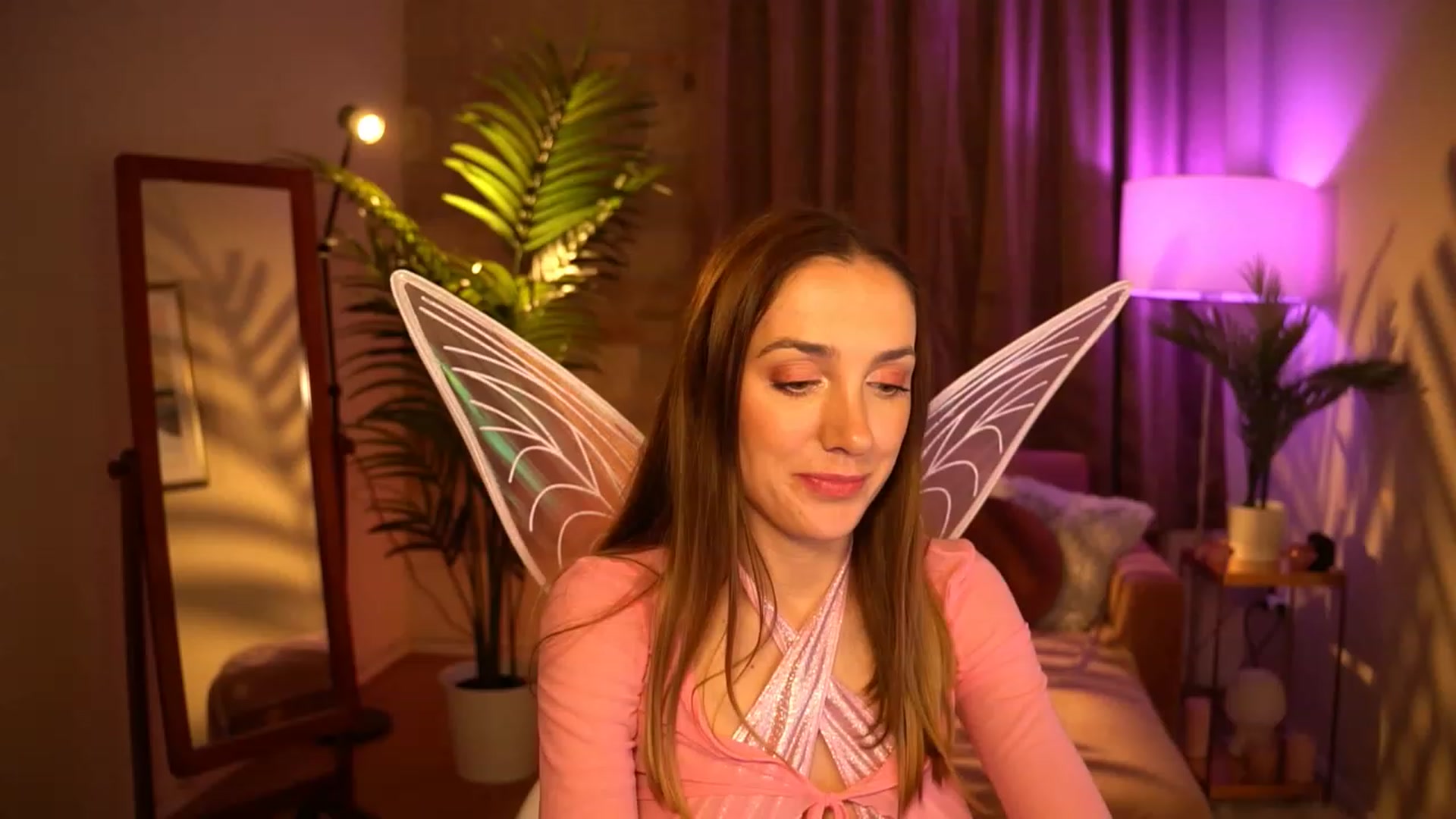 Gallery image thumbnail from Innocent_Lea's myfreecams stream on, 03/05/2024, 22:23 image 5 of 20