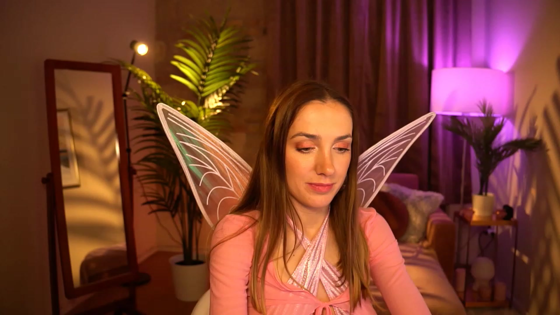 Gallery image thumbnail from Innocent_Lea's myfreecams stream on, 03/05/2024, 22:23 image 4 of 20