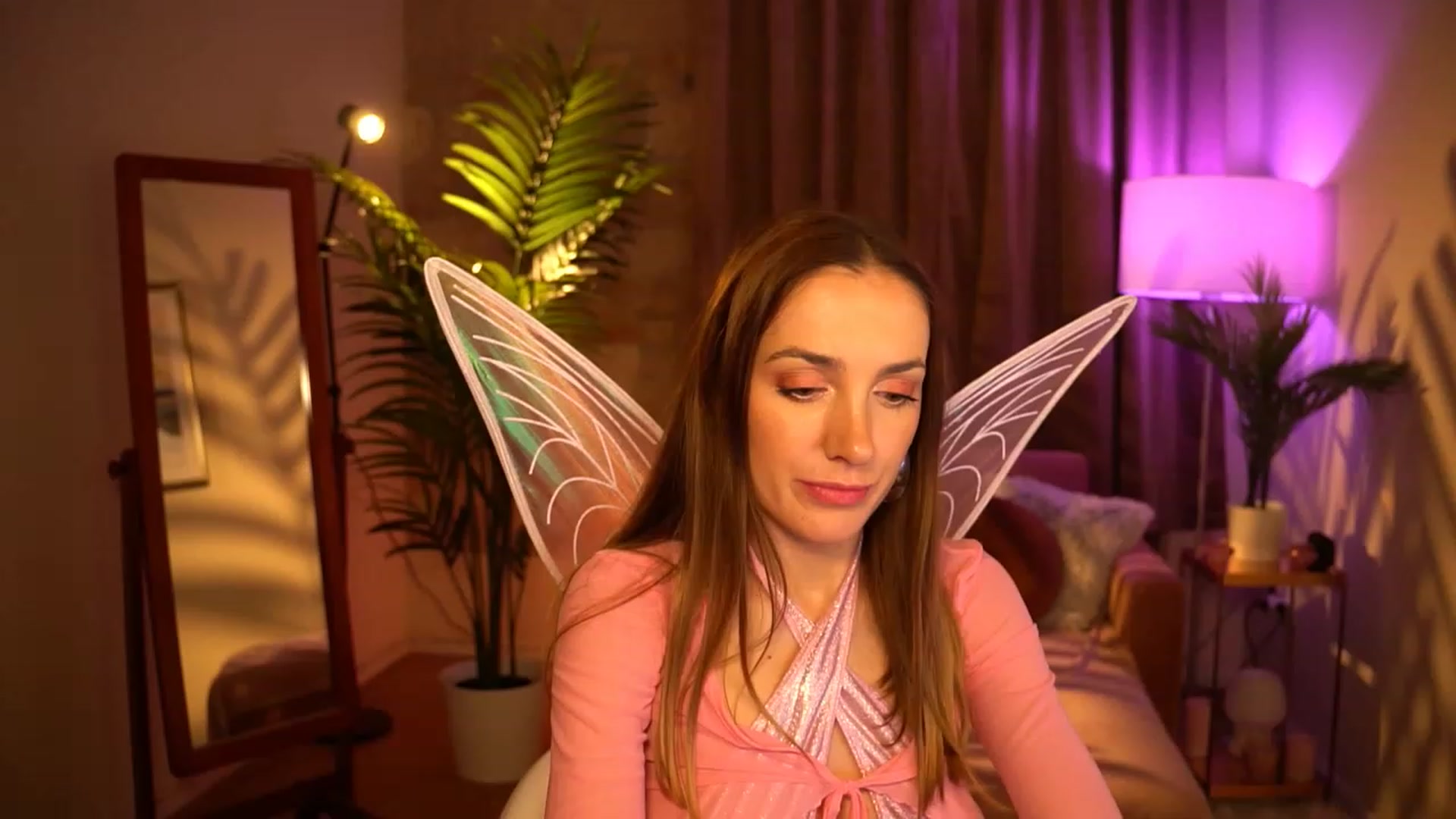 Gallery image thumbnail from Innocent_Lea's myfreecams stream on, 03/05/2024, 22:23 image 3 of 20
