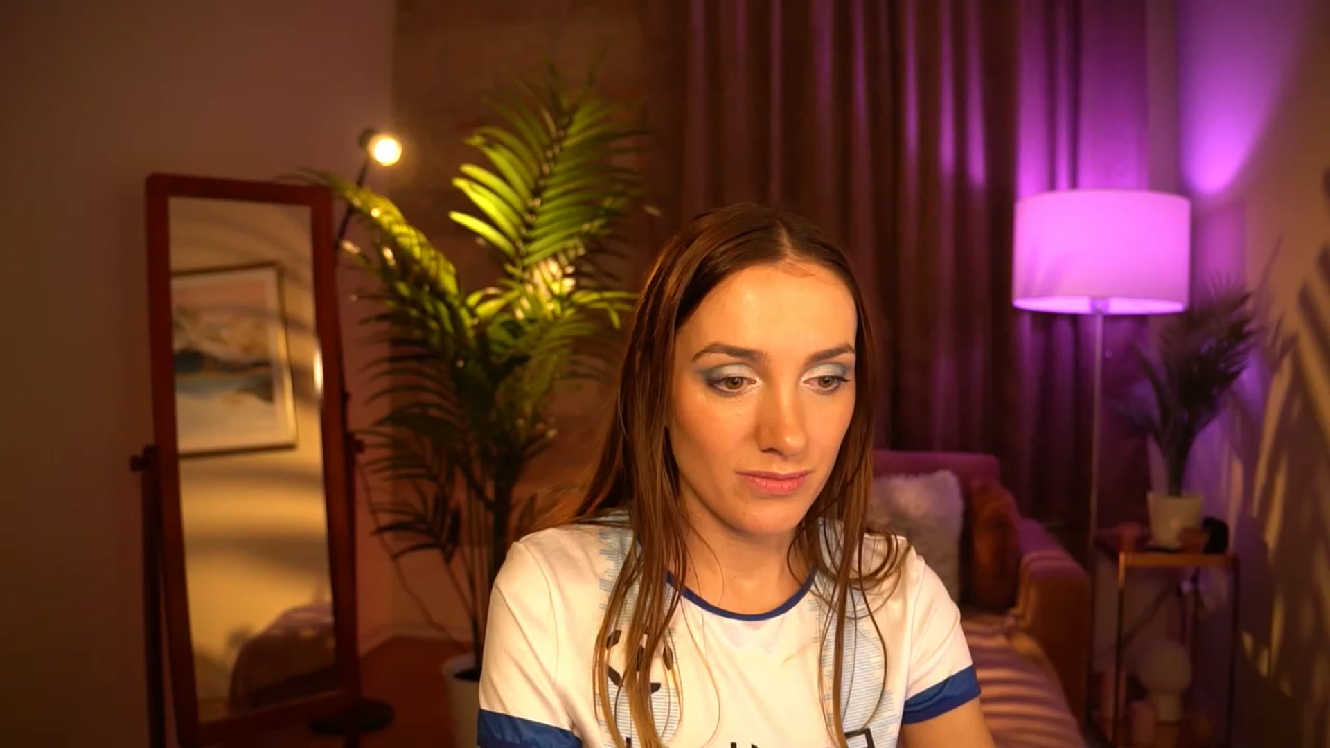 Gallery image thumbnail from Innocent_Lea's myfreecams stream on, 03/17/2024, 21:02 image 18 of 20