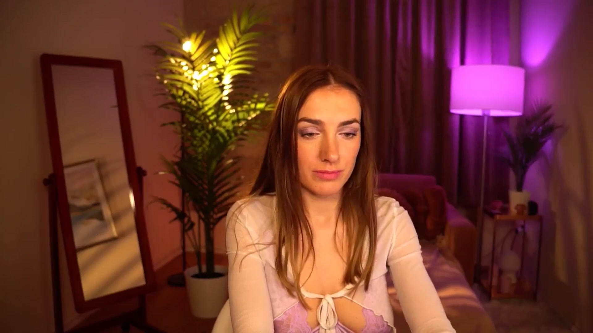 Gallery image thumbnail from Innocent_Lea's myfreecams stream on, 03/26/2024, 20:09 image 7 of 20