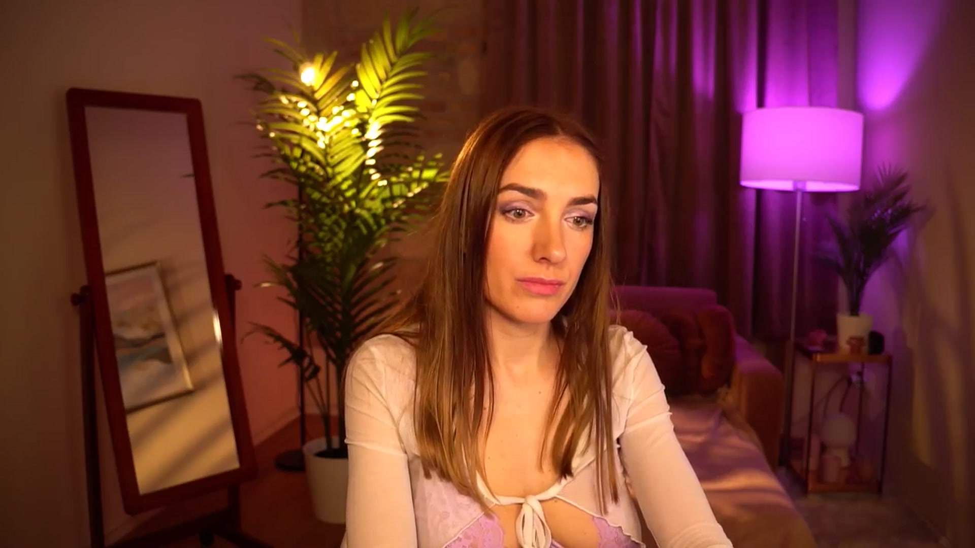 Gallery image thumbnail from Innocent_Lea's myfreecams stream on, 03/26/2024, 20:09 image 9 of 20