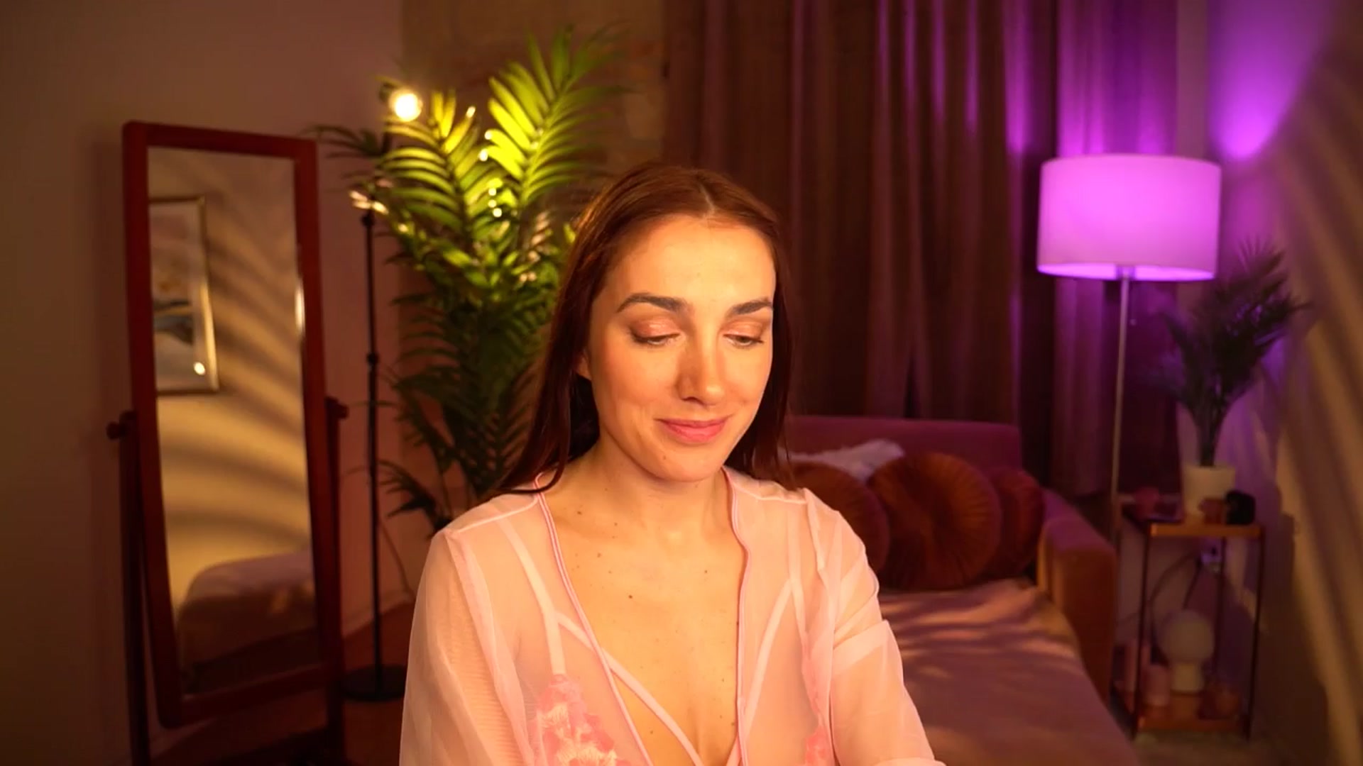 Gallery image thumbnail from Innocent_Lea's myfreecams stream on, 04/02/2024, 19:40 image 17 of 20