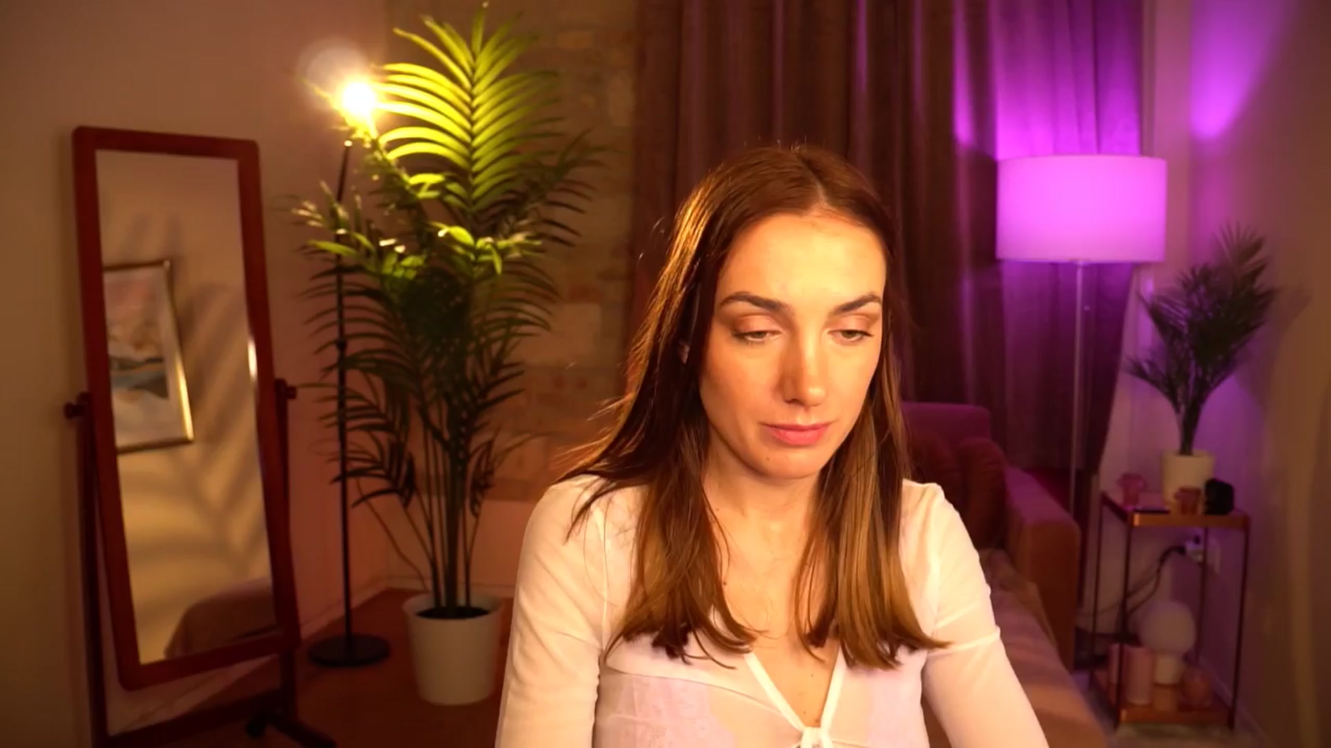 Gallery image thumbnail from Innocent_Lea's myfreecams stream on, 04/11/2024, 18:45 image 19 of 20