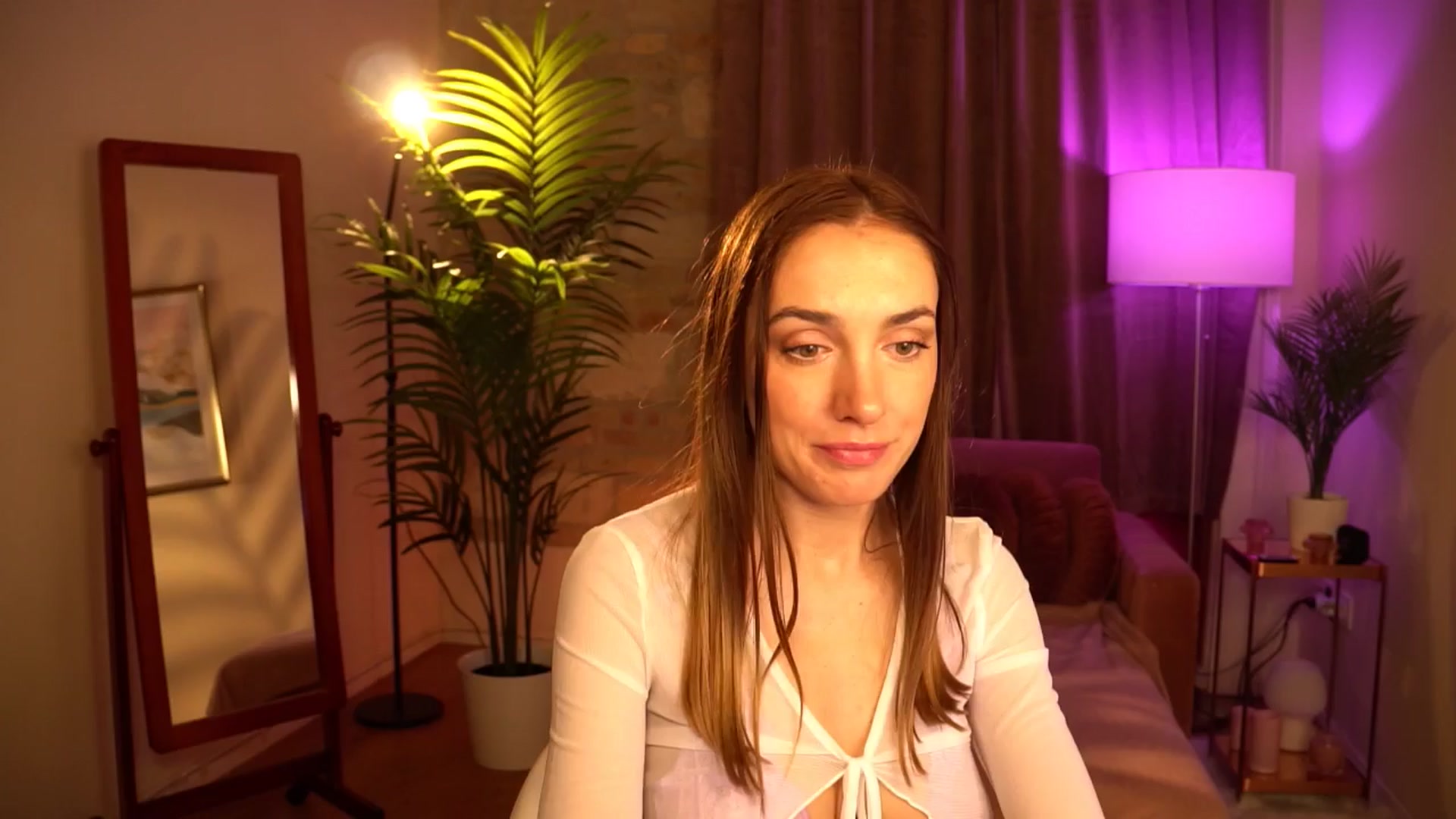 Gallery image thumbnail from Innocent_Lea's myfreecams stream on, 04/11/2024, 18:45 image 3 of 20