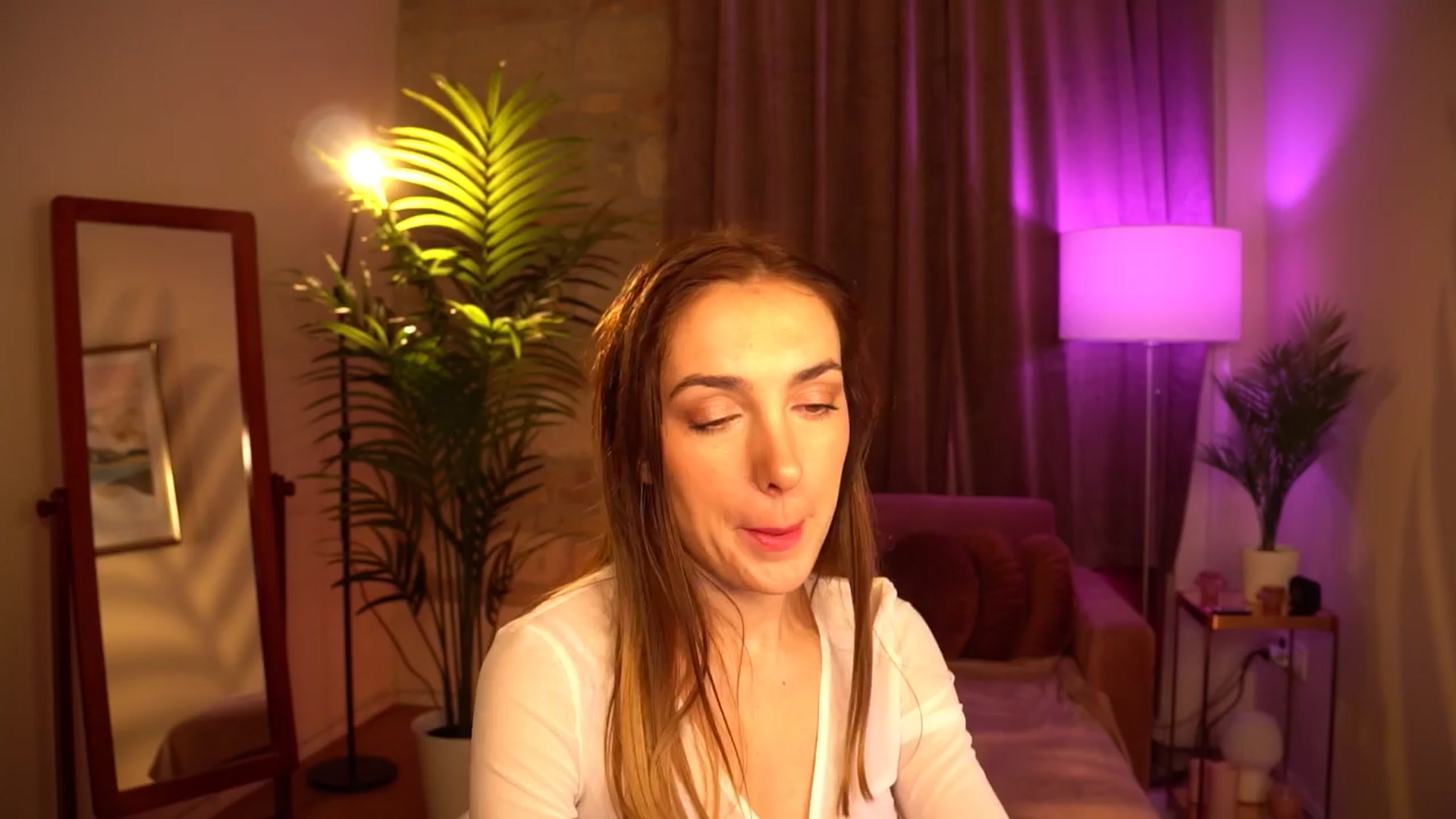 Gallery image thumbnail from Innocent_Lea's myfreecams stream on, 04/11/2024, 20:01 image 20 of 20
